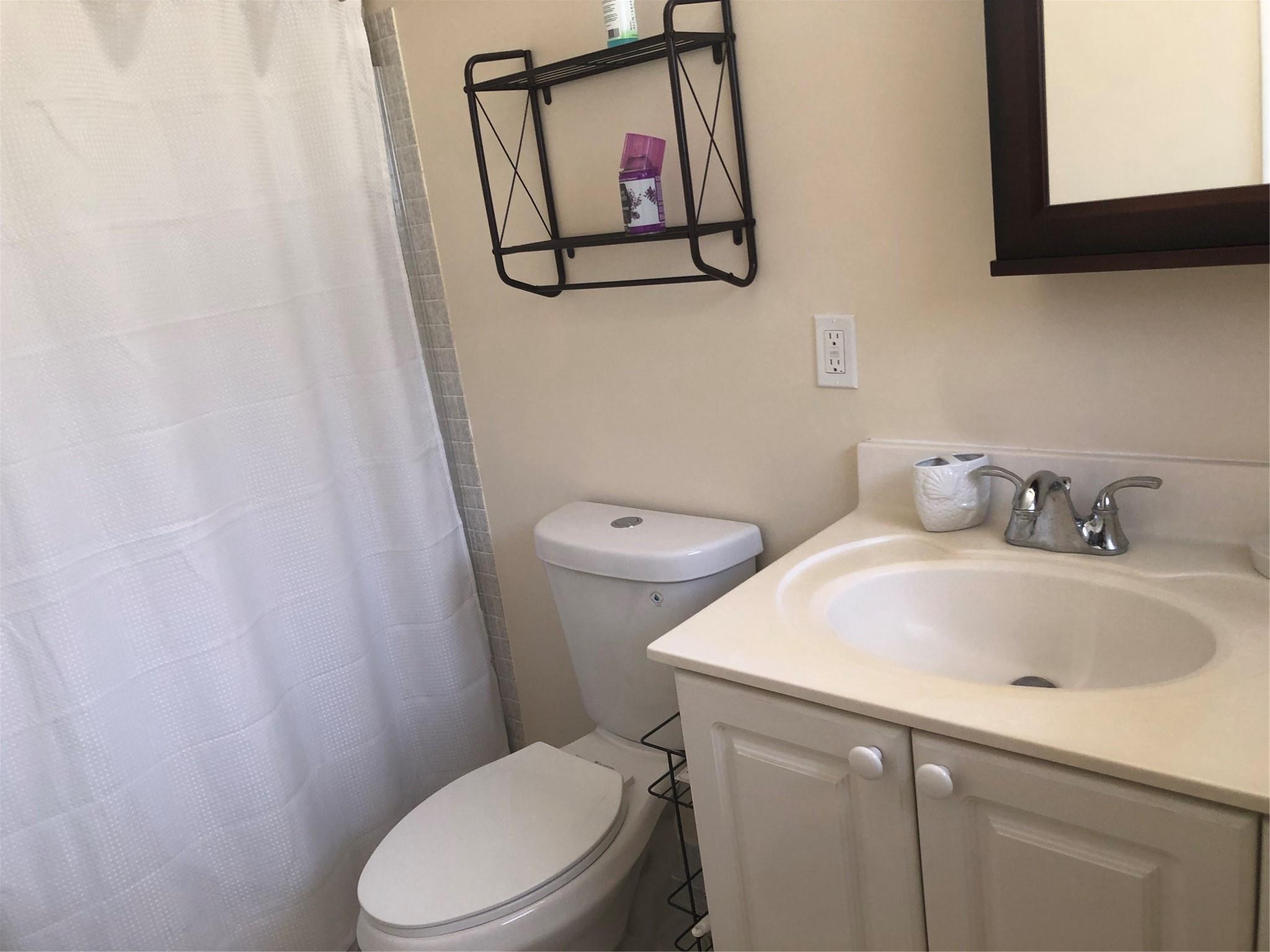 Homes for sale in West Palm Beach, FL | 2787 Dudley Dr #D, West Palm Beach, FL 33415 | MLS# F10523045