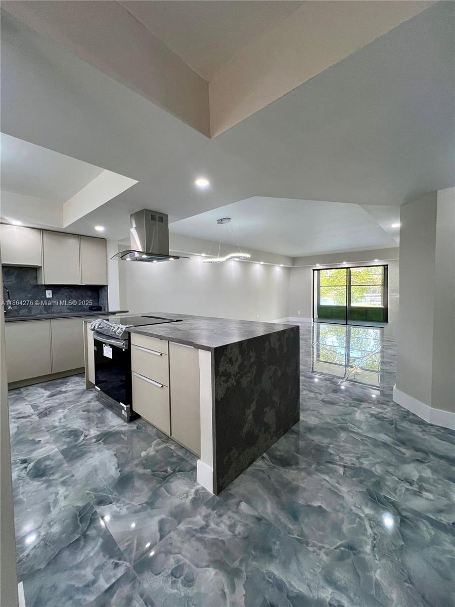 Lakes Of Carriage Hills