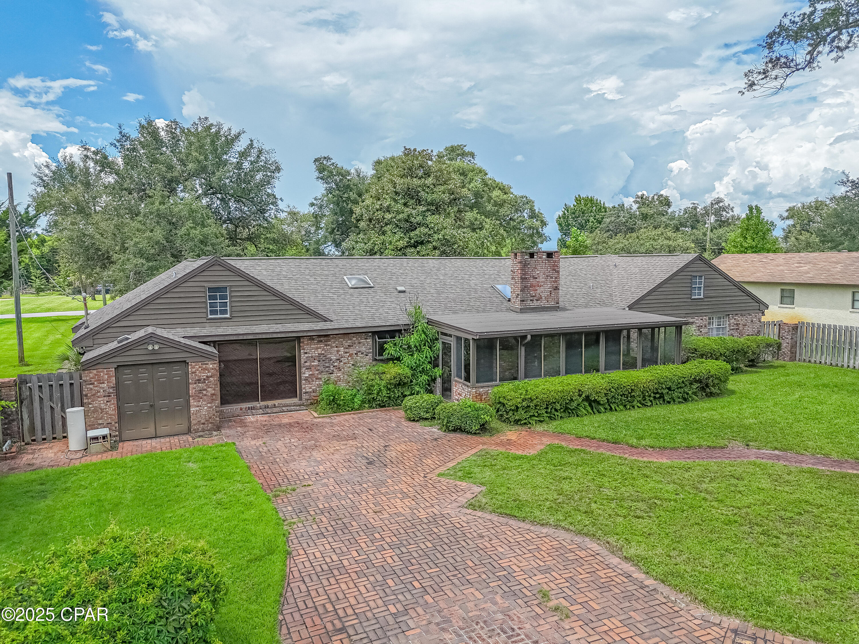 Image 12 For 811 Pierson Drive Drive