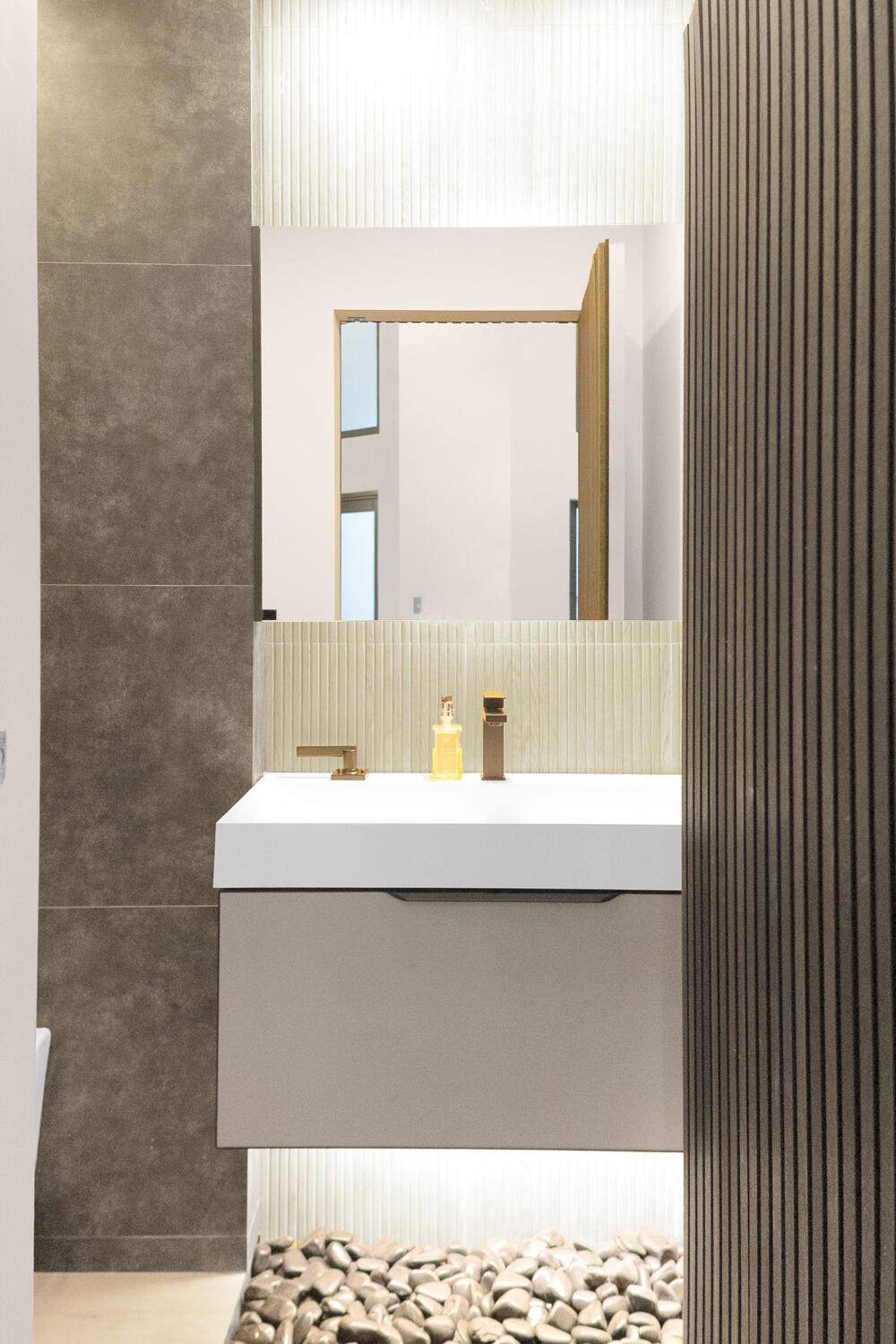 Homes for sale in Wellington, FL | 2435 Windsor Way Court, Wellington, FL 33414 | MLS# R11118003