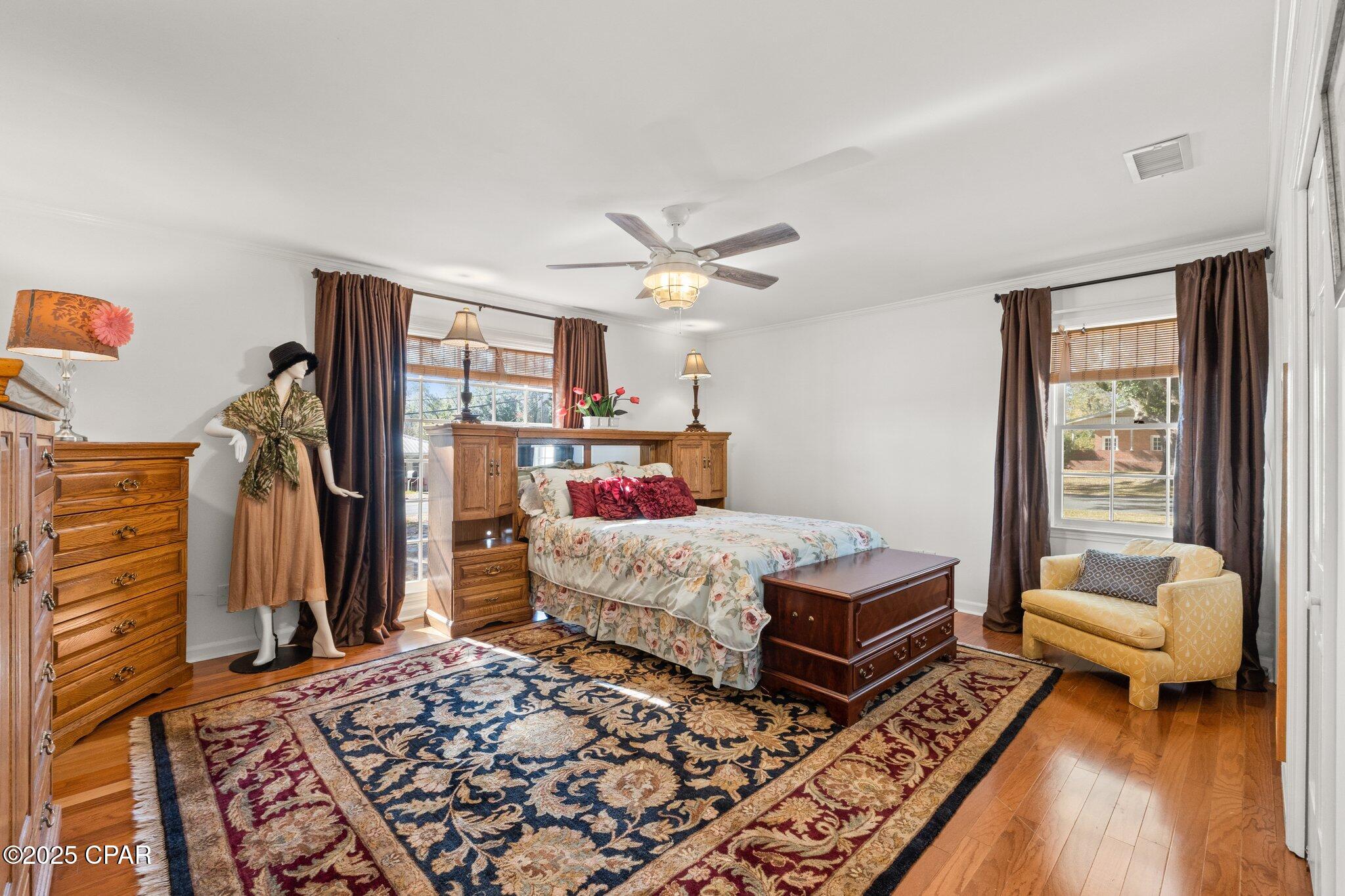 Image 35 For 312 Marion Street