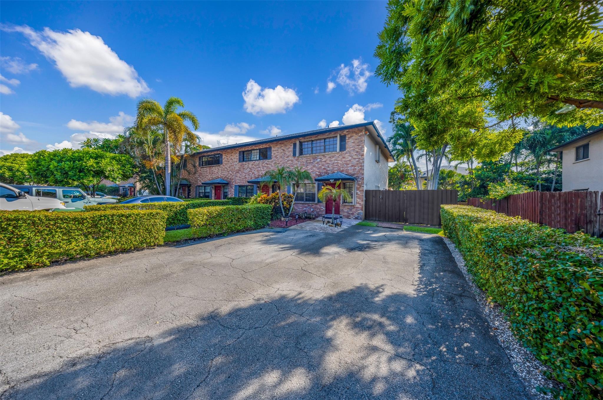Homes for sale in Wilton Manors, FL | 2124 Ne 9Th Ave #2124, Wilton Manors, FL 33305 | MLS# F10520880