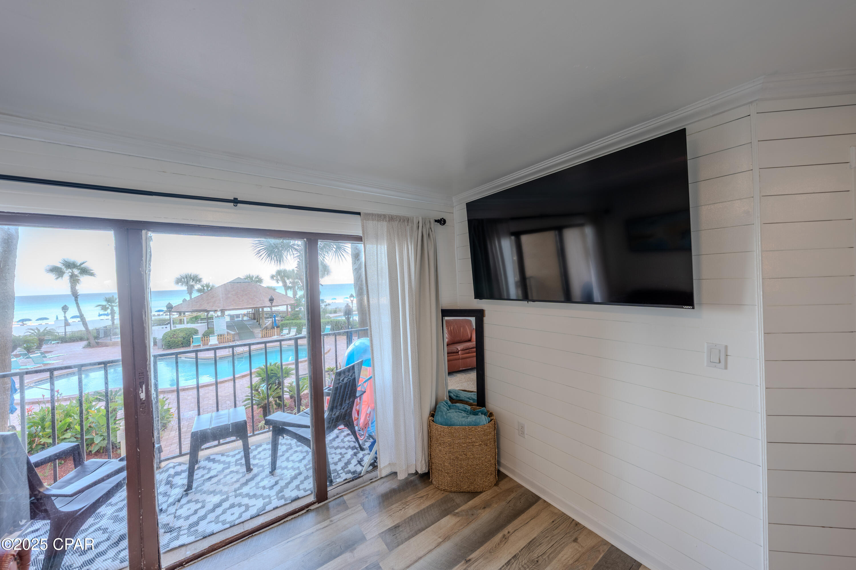 Image 5 For 6505 Thomas Drive 103a