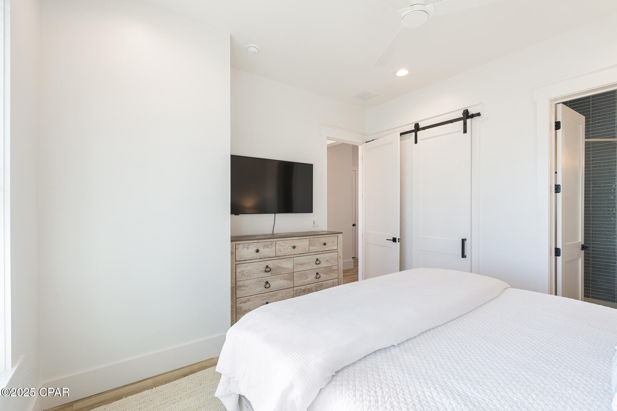 Image 16 For 5944 Gulf Drive