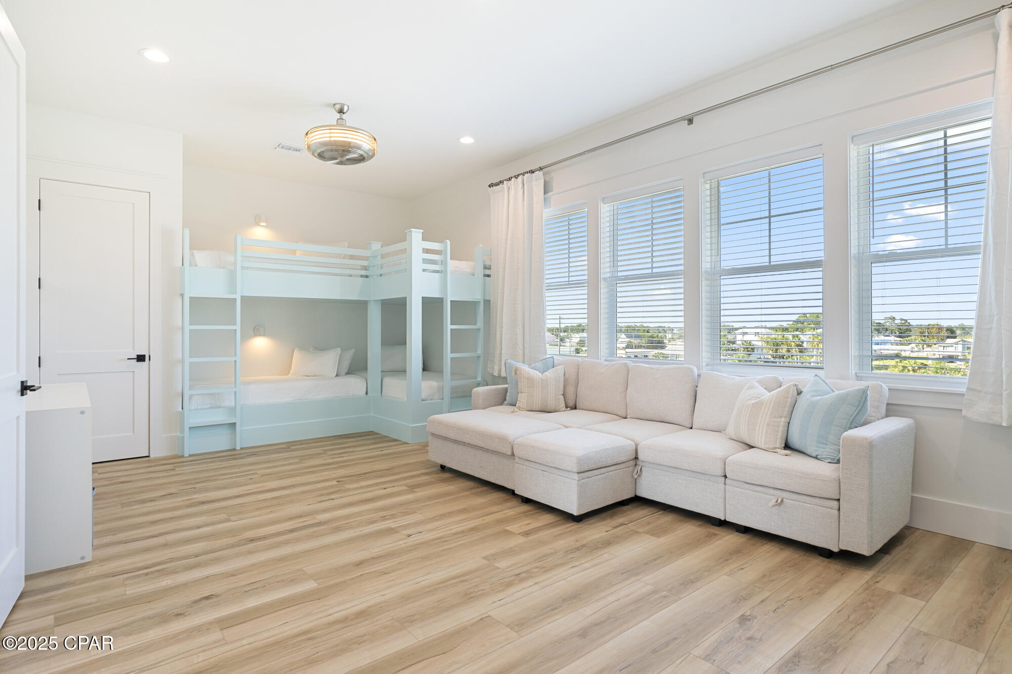 Image 38 For 5944 Gulf Drive