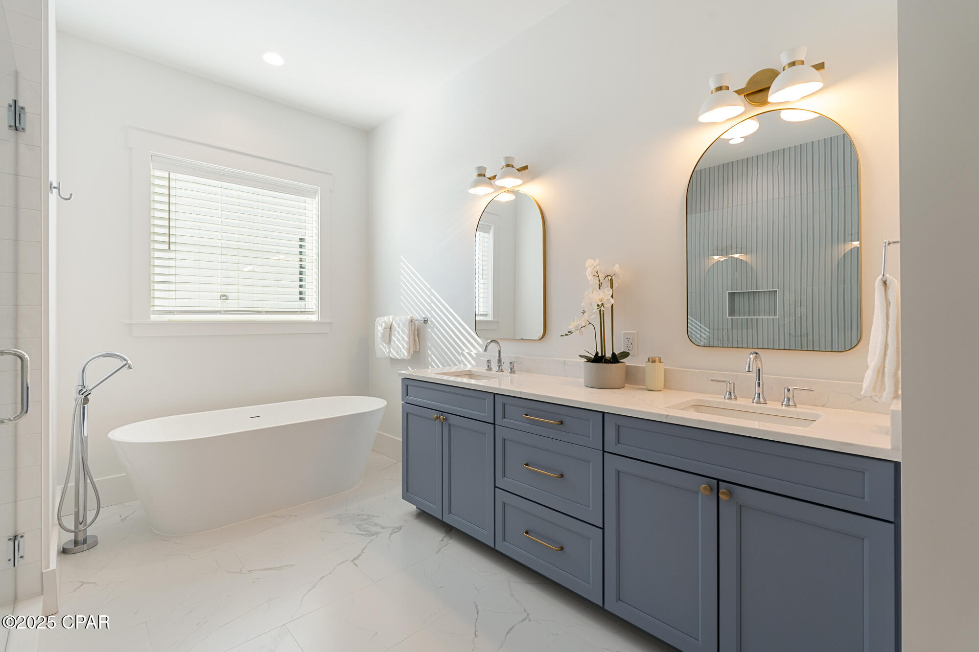 Image 48 For 5944 Gulf Drive