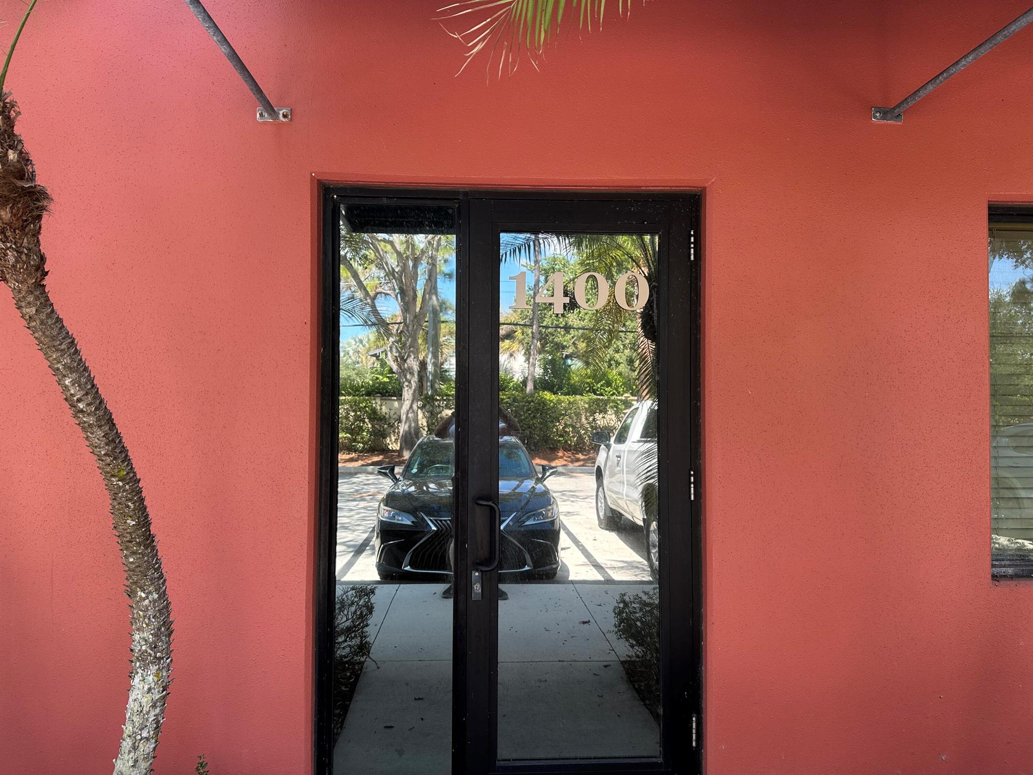 Jupiter Trade Center Cond