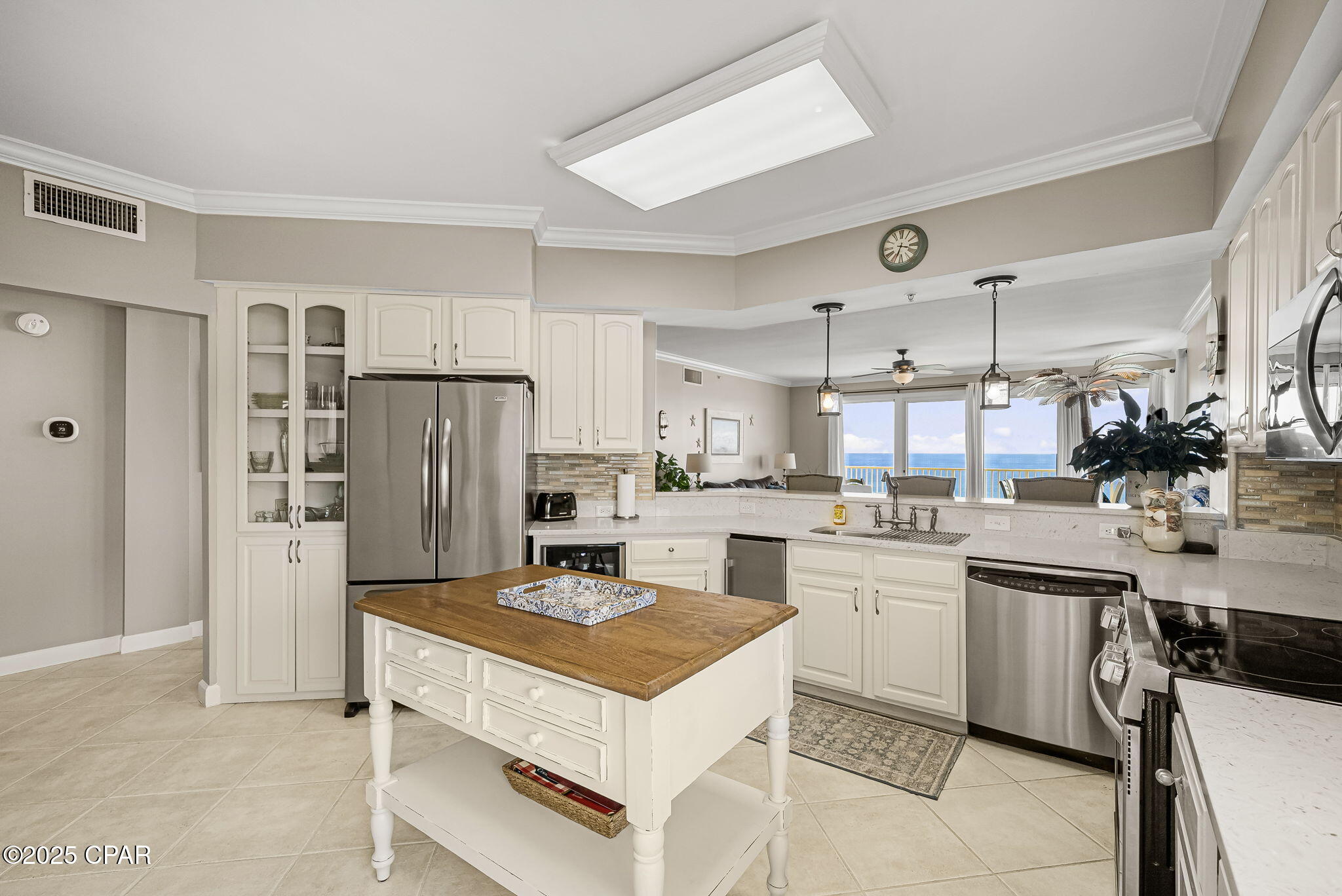 Image 10 For 8601 Surf Drive 14w