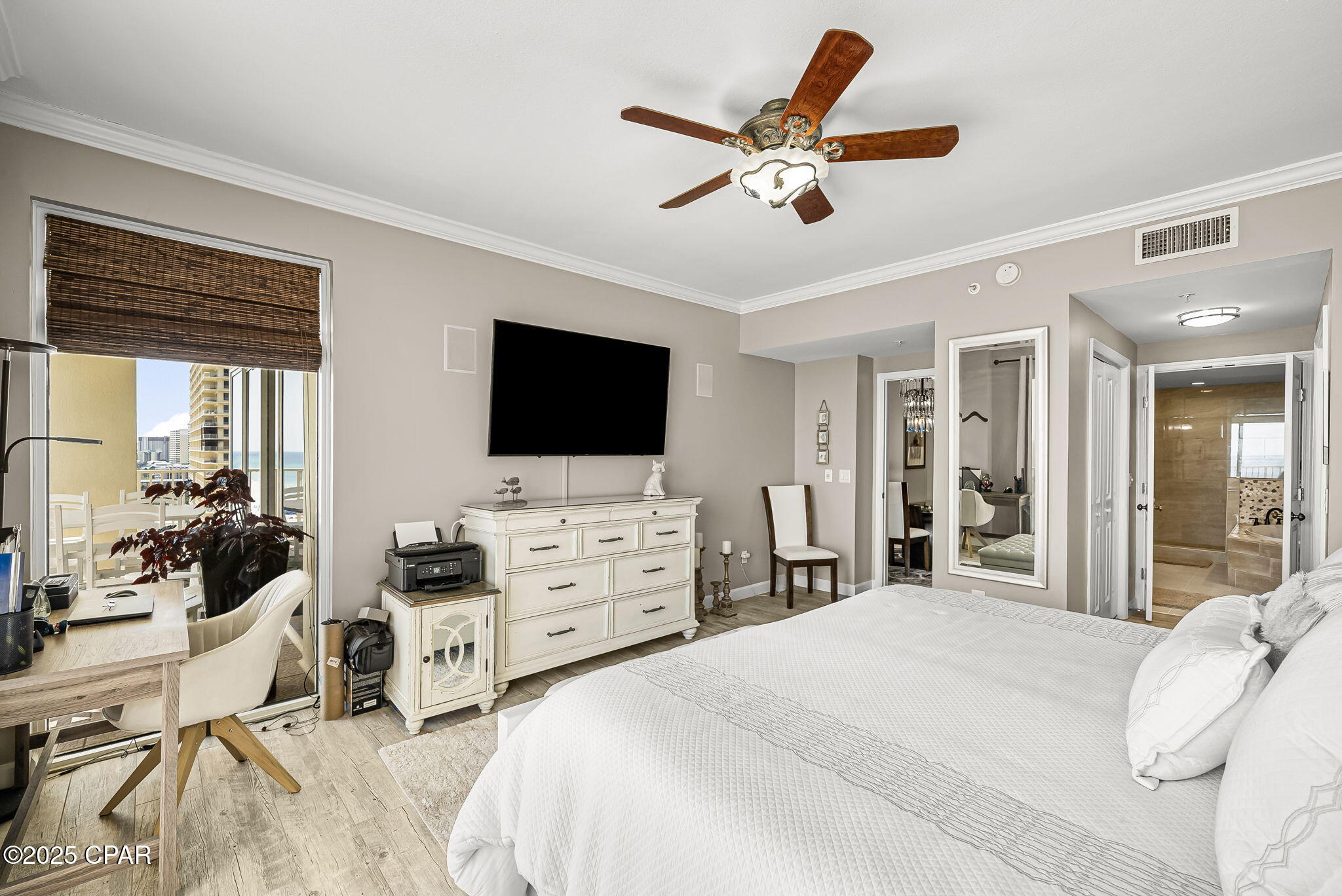 Image 18 For 8601 Surf Drive 14w