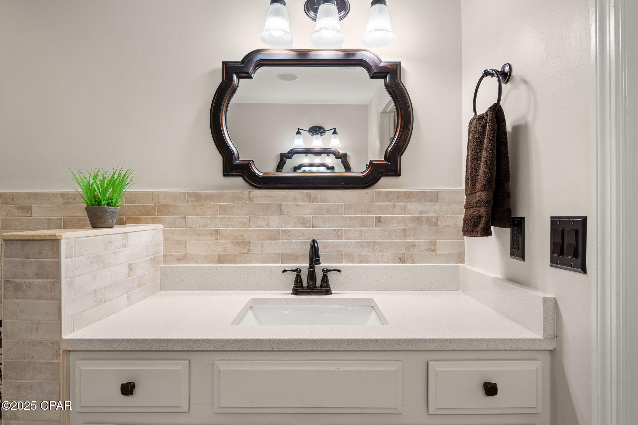 Image 26 For 8601 Surf Drive 14w