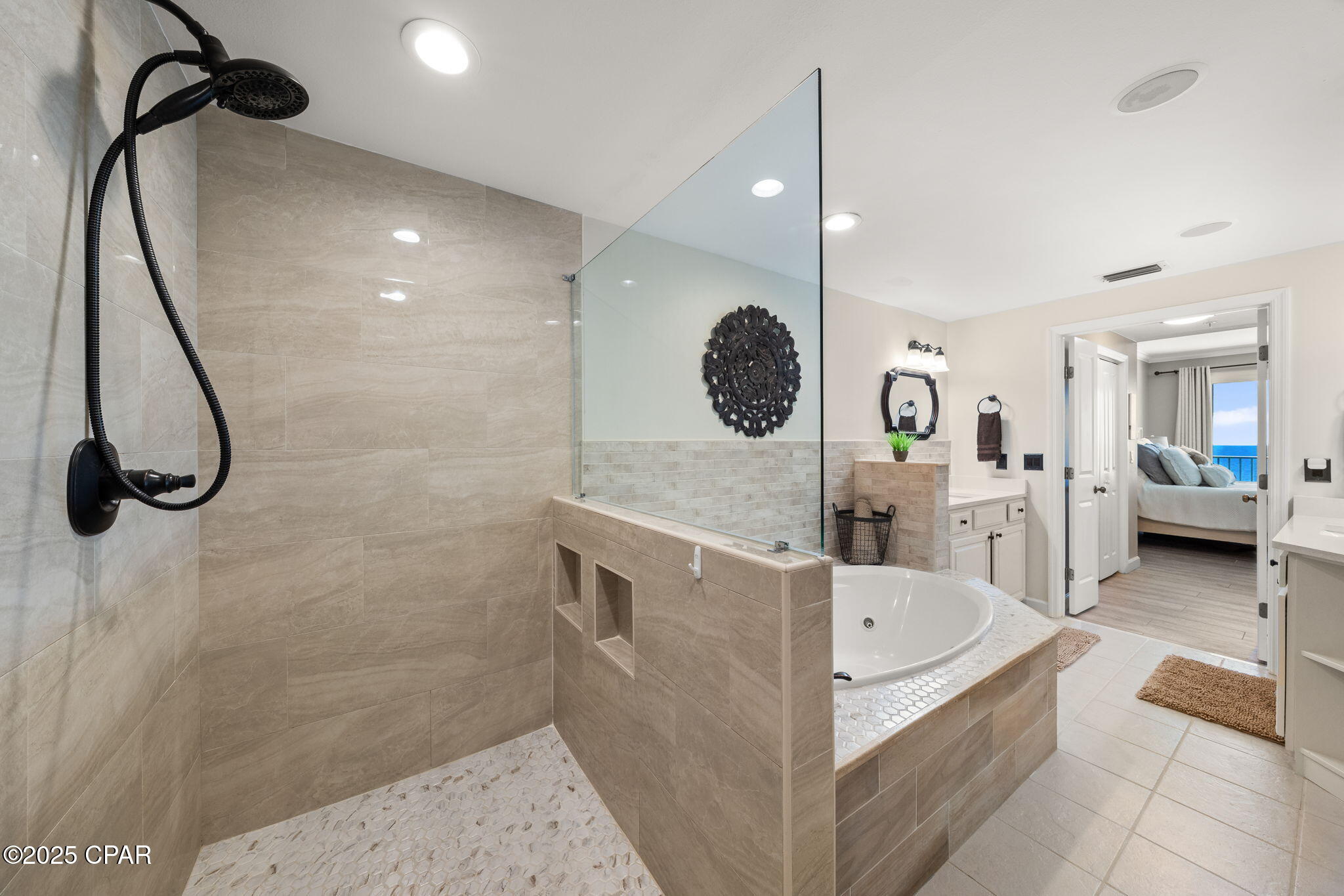 Image 27 For 8601 Surf Drive 14w