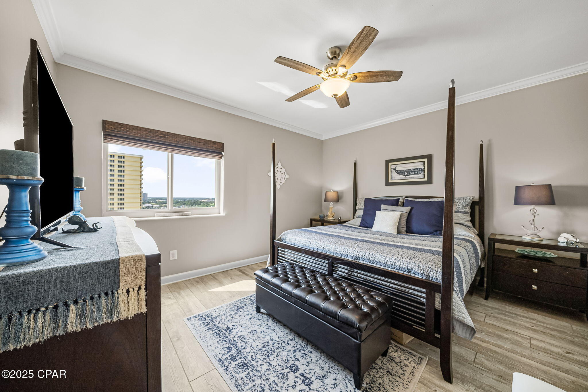 Image 31 For 8601 Surf Drive 14w