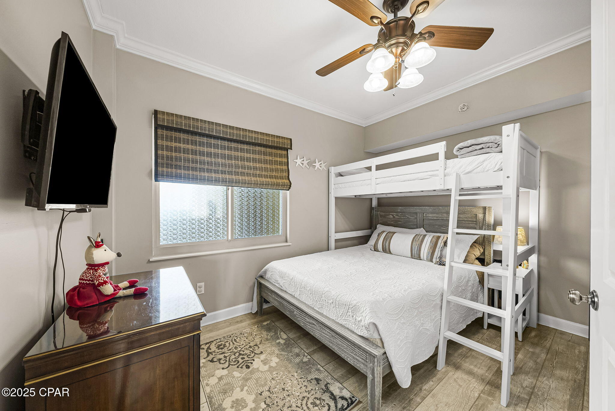 Image 34 For 8601 Surf Drive 14w