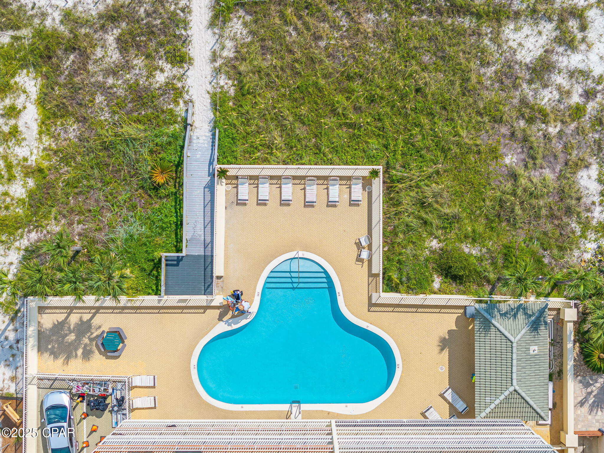 Image 40 For 8601 Surf Drive 14w