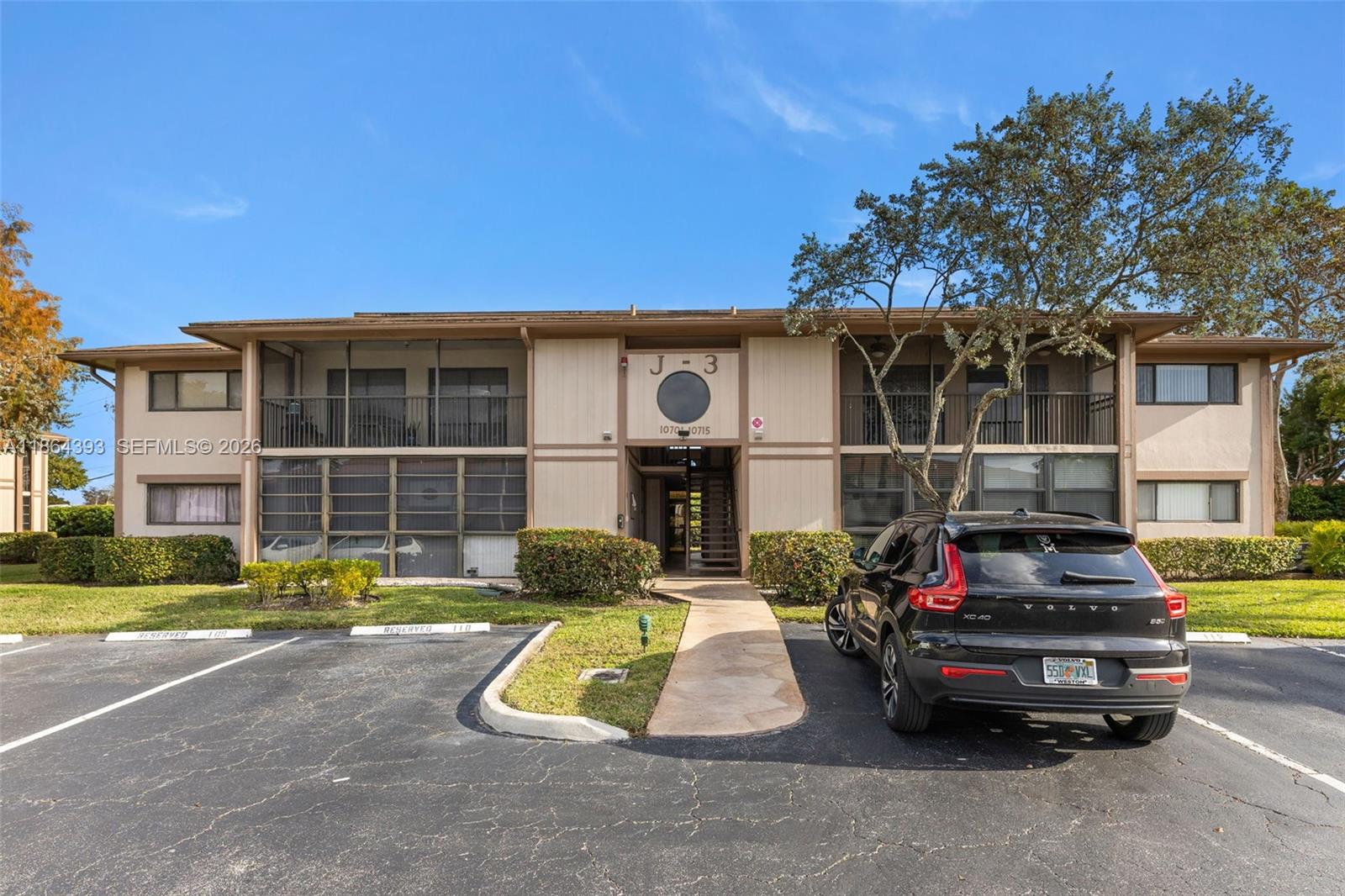 Clairmont Condominium J