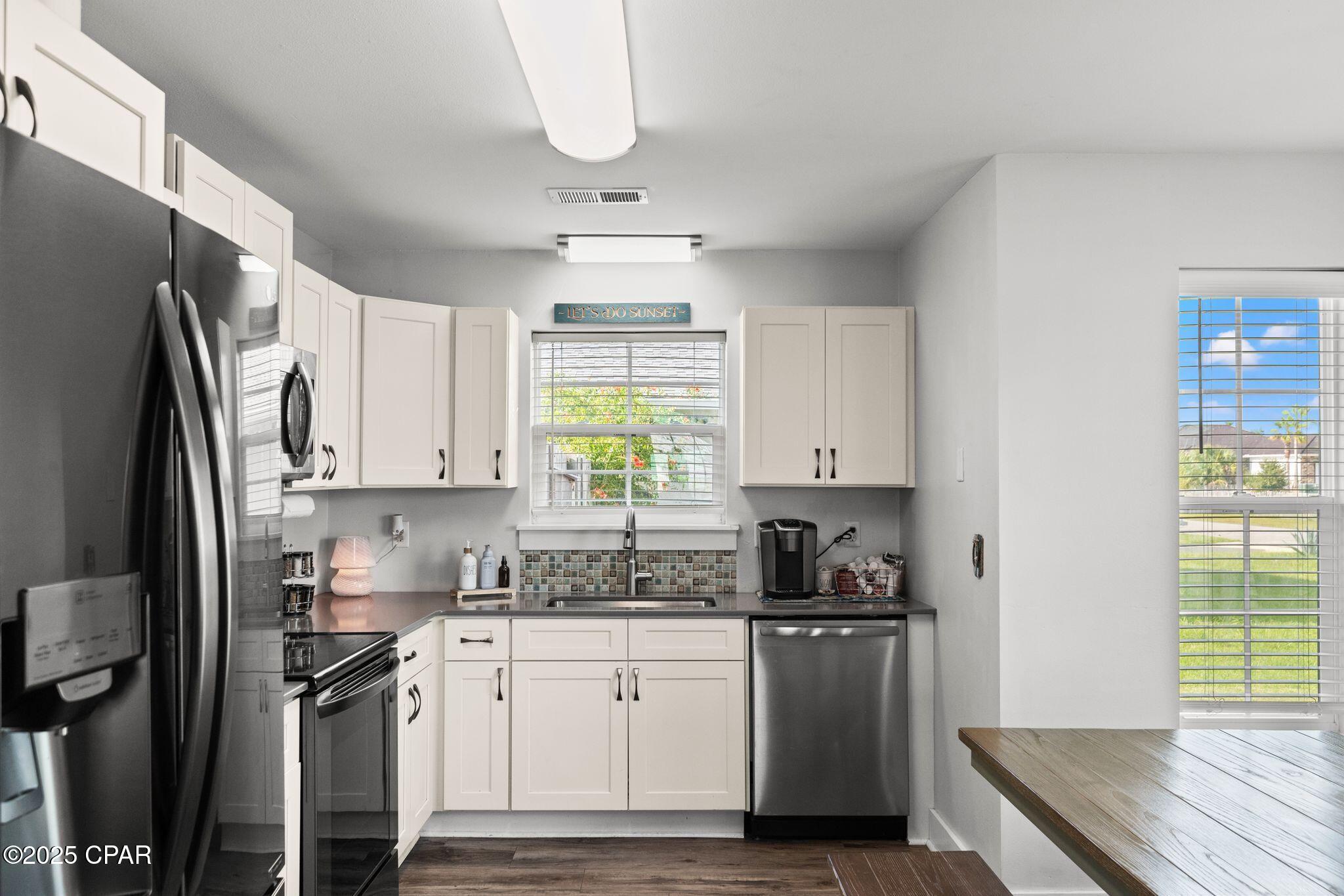 Image 6 For 233 Kim Kove