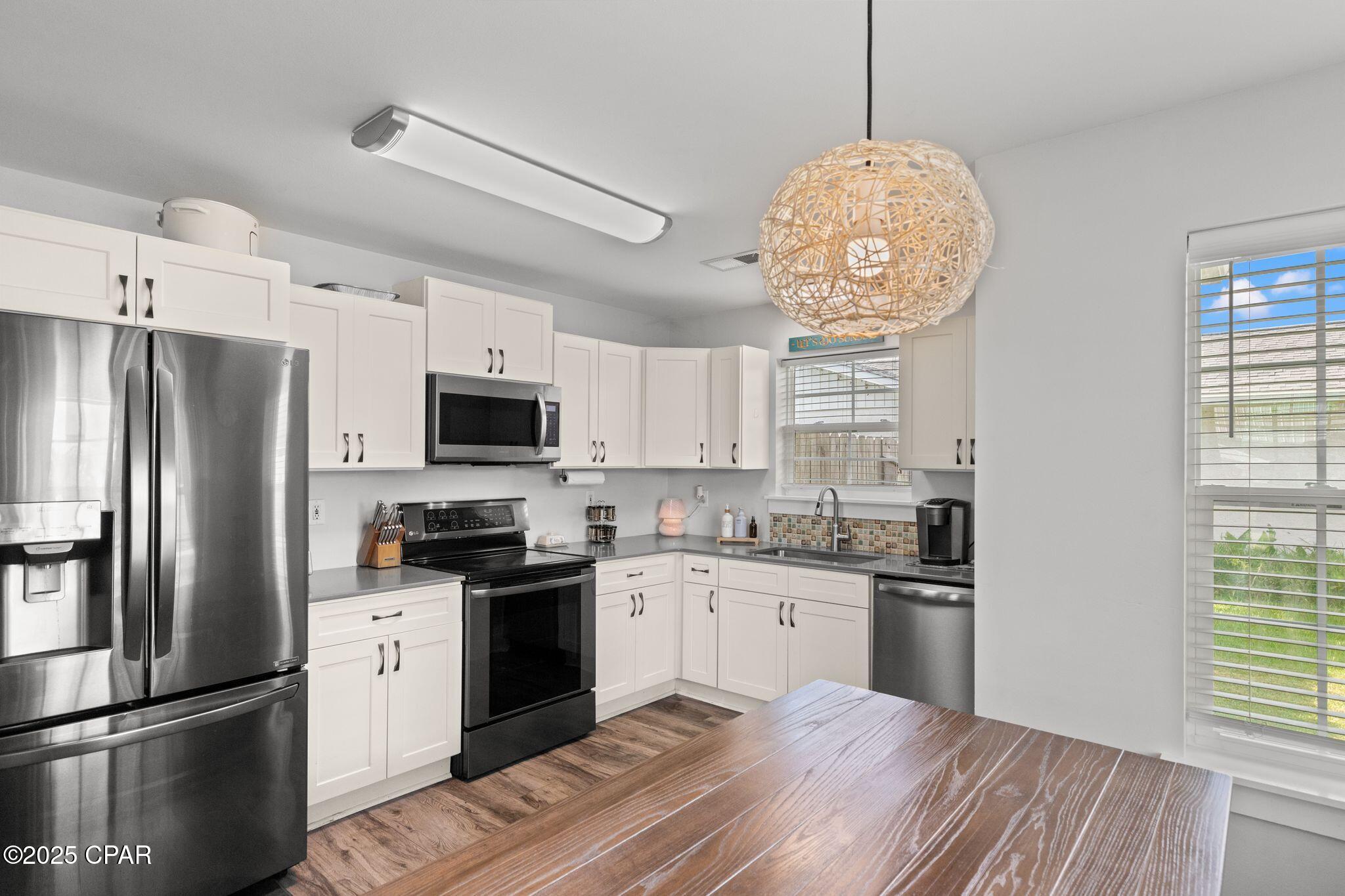 Image 8 For 233 Kim Kove