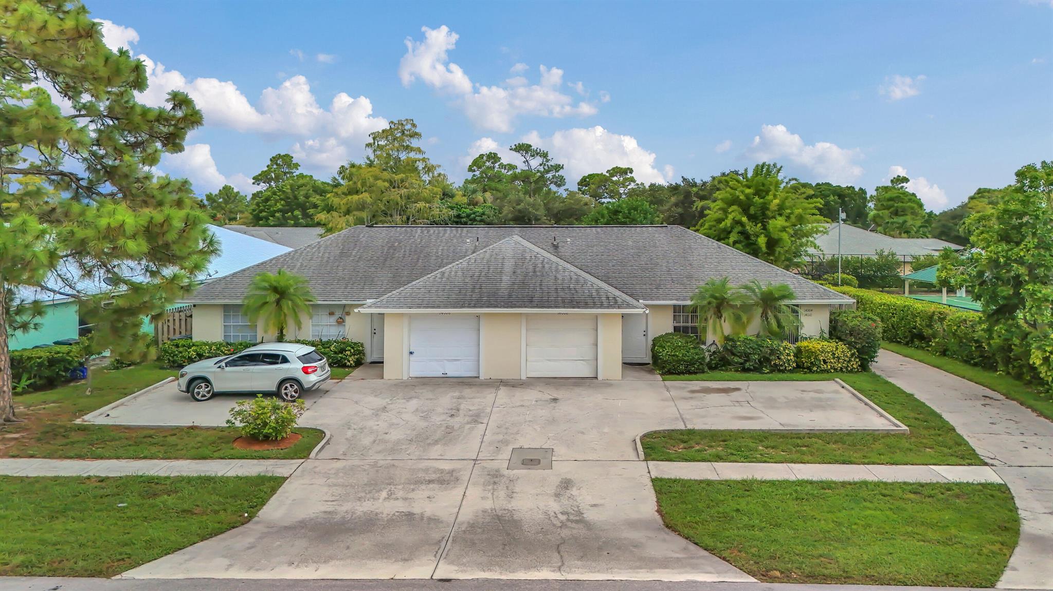 Homes for sale in Wellington, FL | 14010 Veronica Court, Wellington, FL 33414 | MLS# R11118144