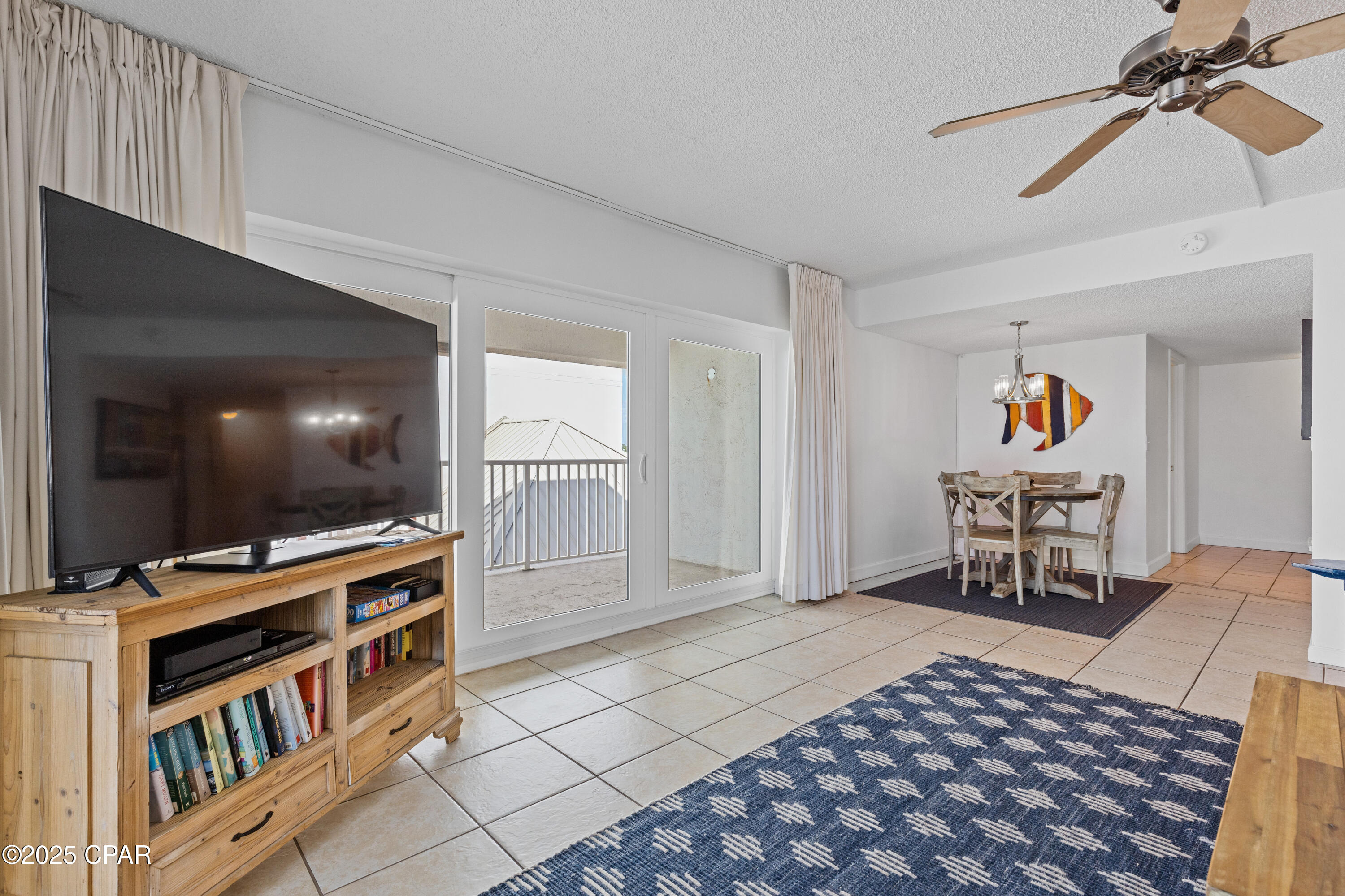 Image 5 For 6213 Thomas Drive 301