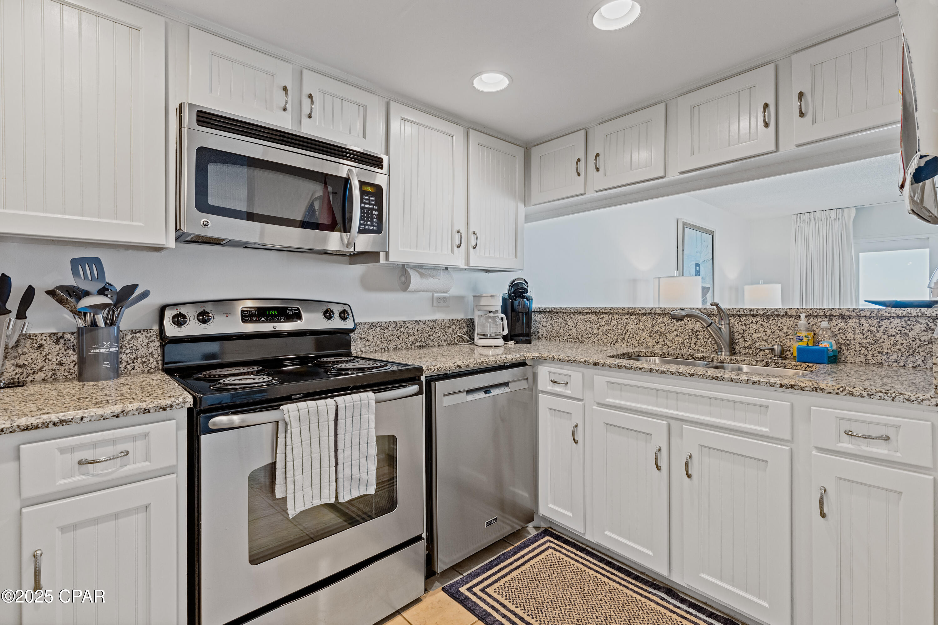 Image 7 For 6213 Thomas Drive 301