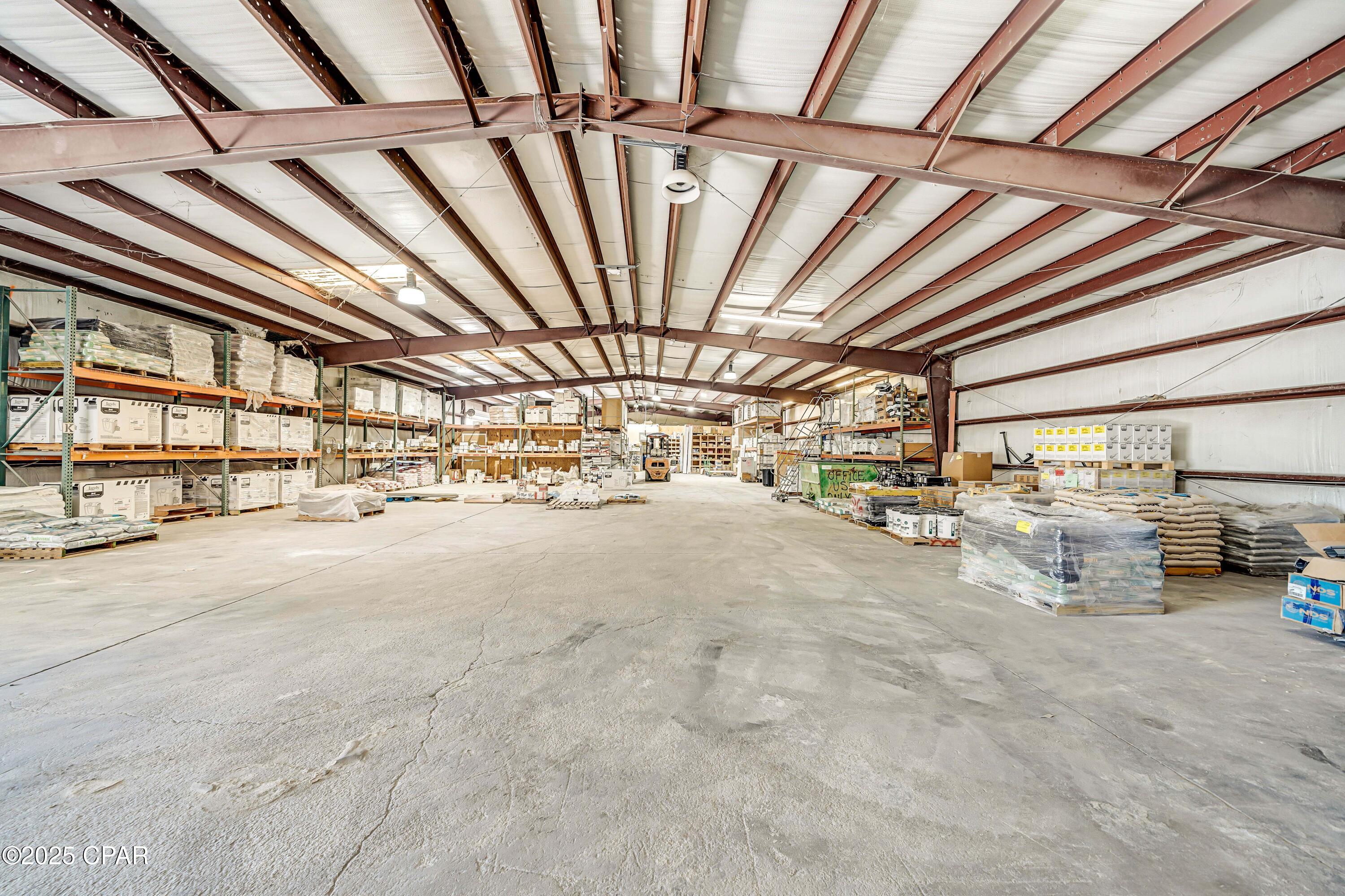 Listing photo id 9 for 17687 Ashley Drive