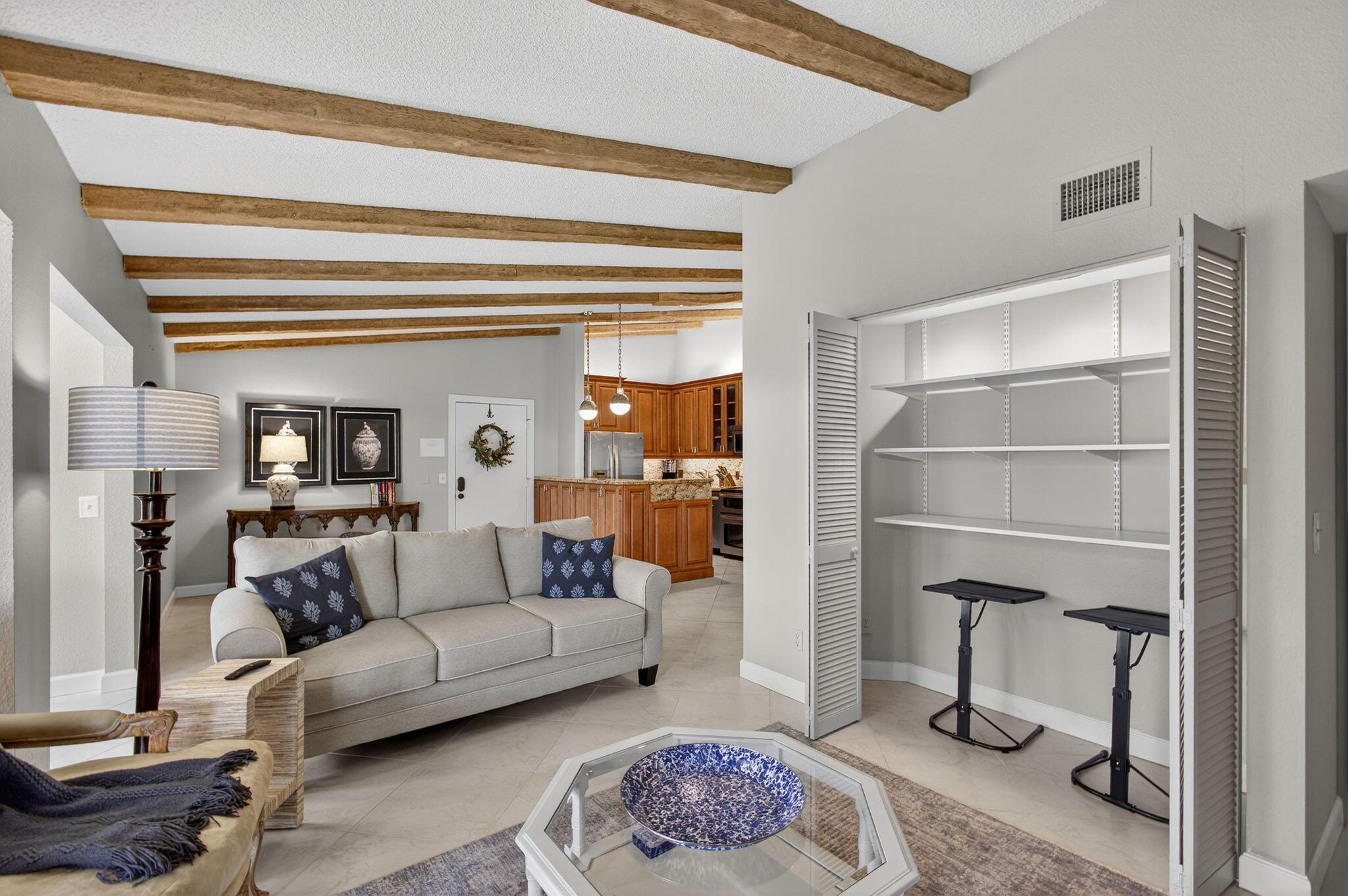 Homes for sale in Palm Beach Gardens, FL | 1100 Duncan Circle #204, Palm Beach Gardens, FL 33418 | MLS# R11118184