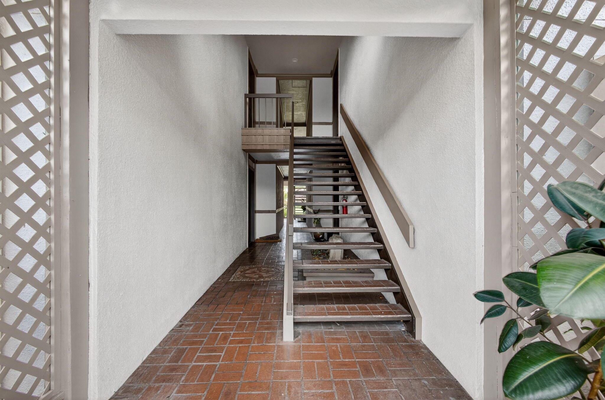 Homes for sale in Palm Beach Gardens, FL | 1100 Duncan Circle #204, Palm Beach Gardens, FL 33418 | MLS# R11118184