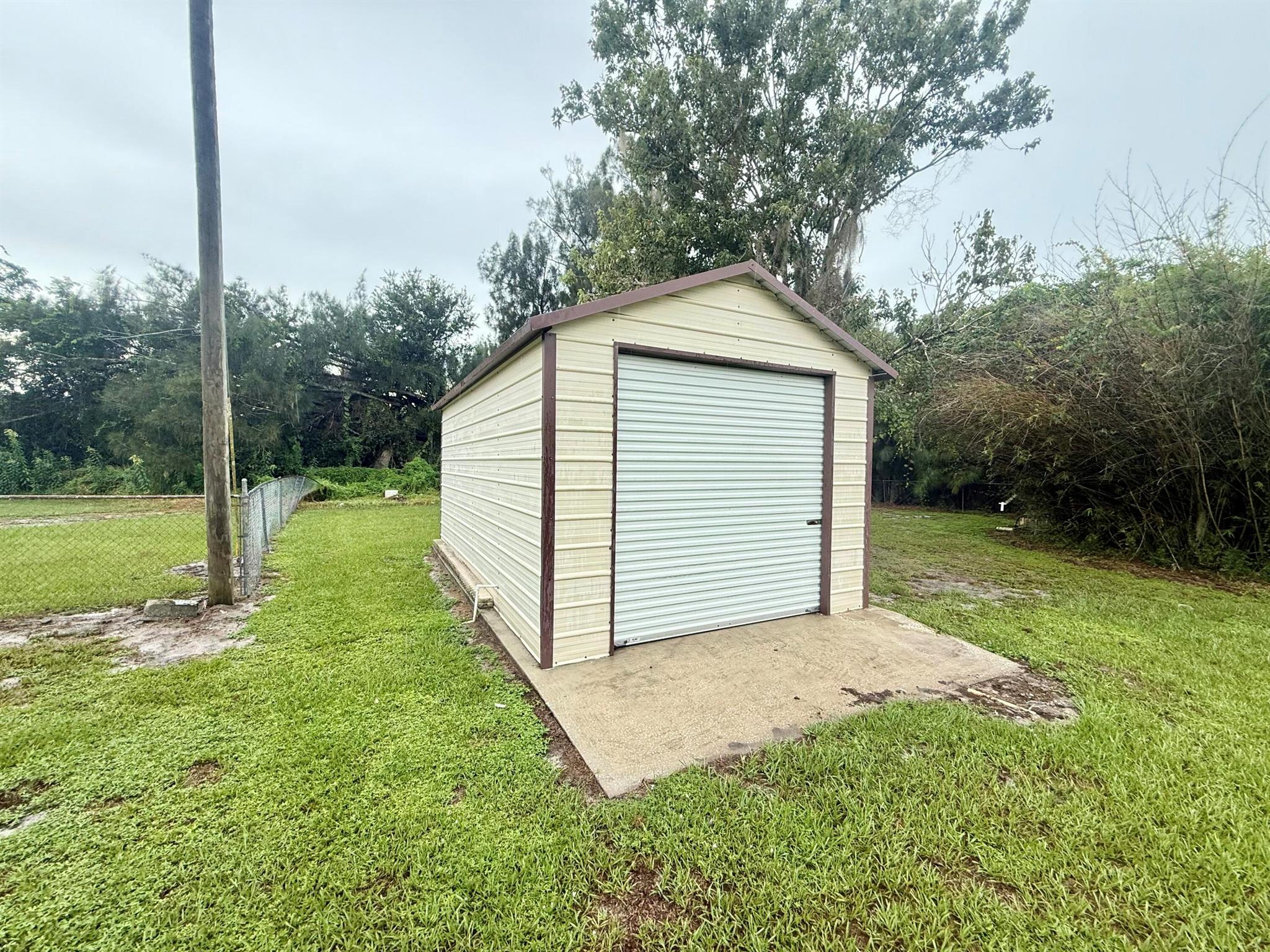 Homes for sale in Lake Placid, FL | 1412 Errol Street, Lake Placid, FL 33852 | MLS# R11118209