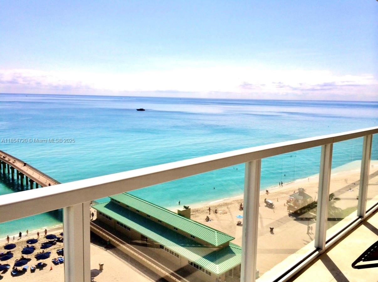 Condo for Sale in Sunny Isles Beach, FL