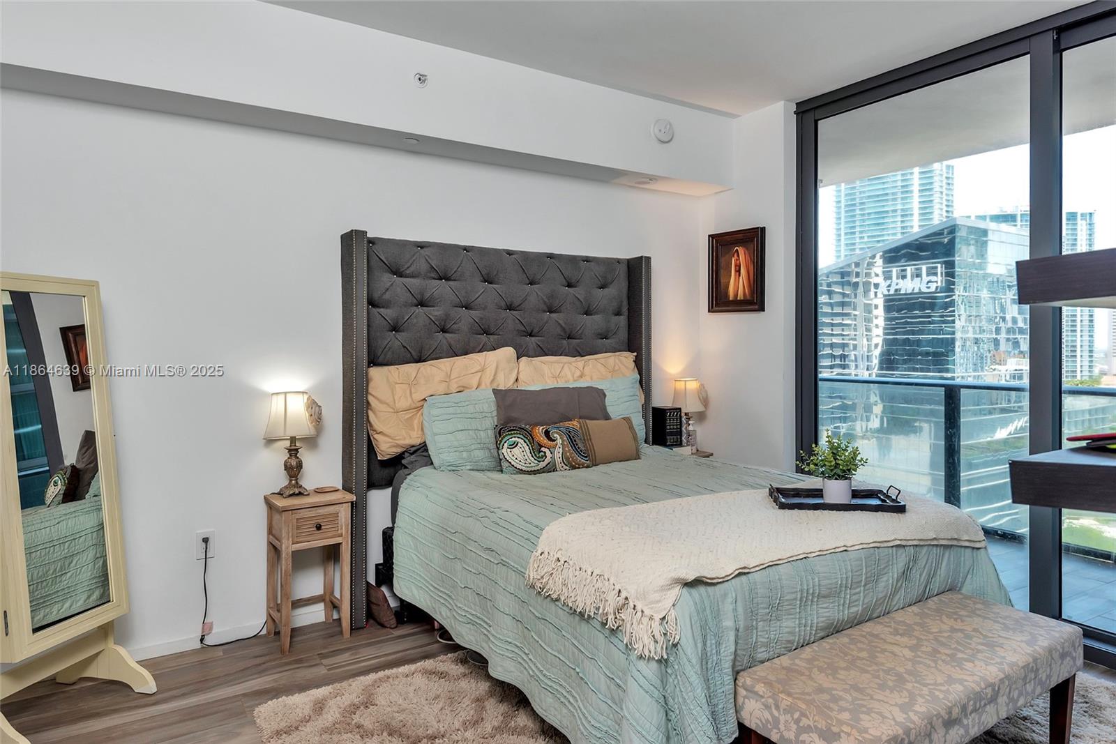 801 S Miami Ave #1708, Miami FL 33130