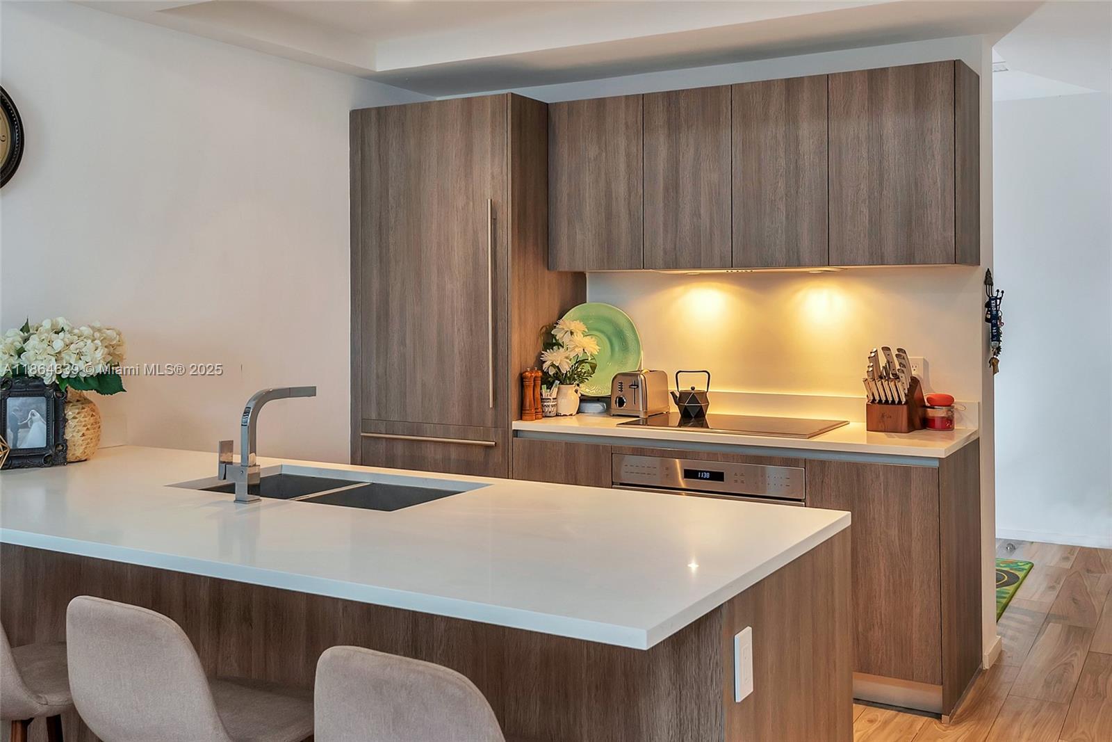 801 S Miami Ave #1708, Miami FL 33130
