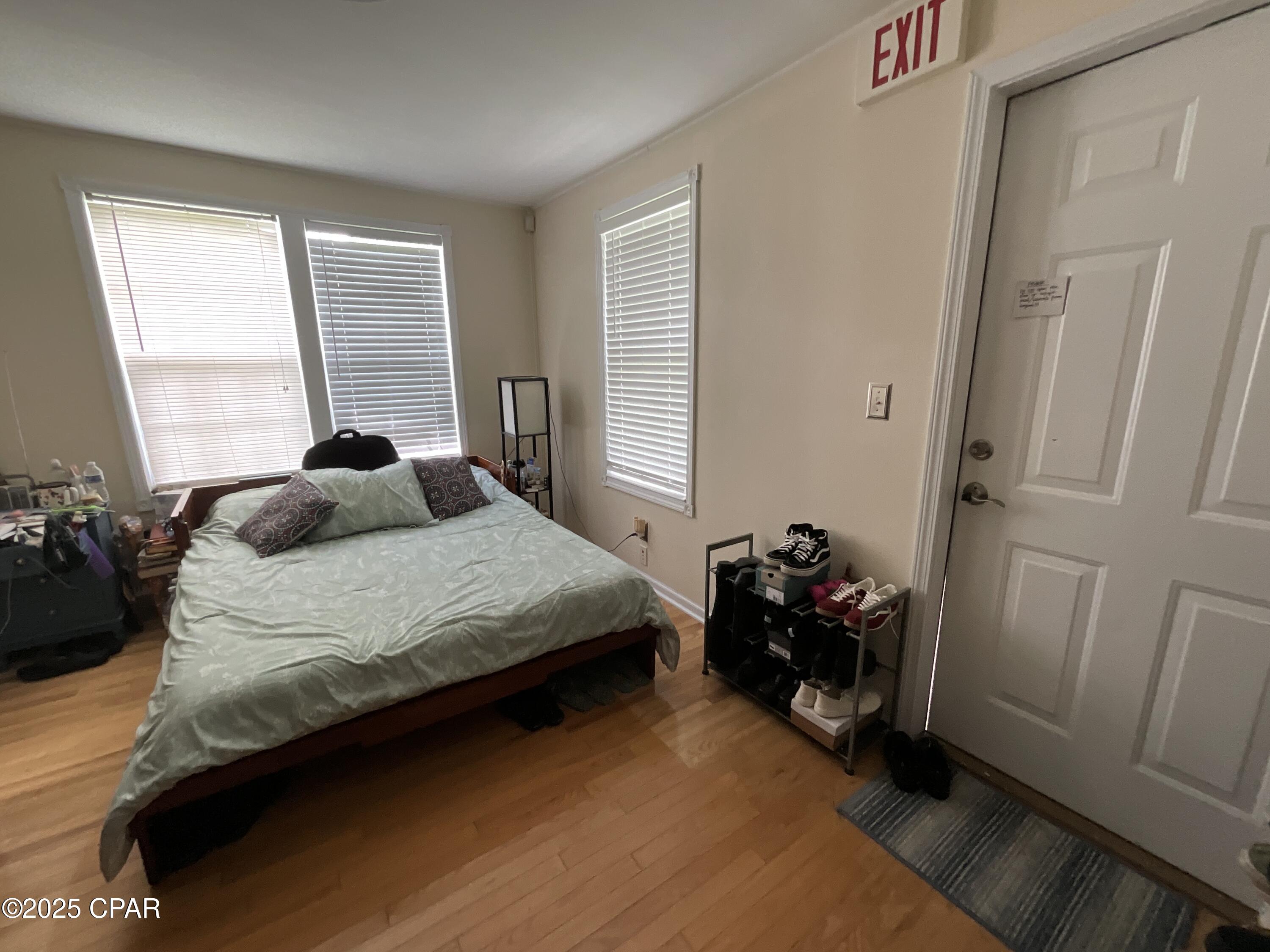 Image 13 For 4388 Clinton Street