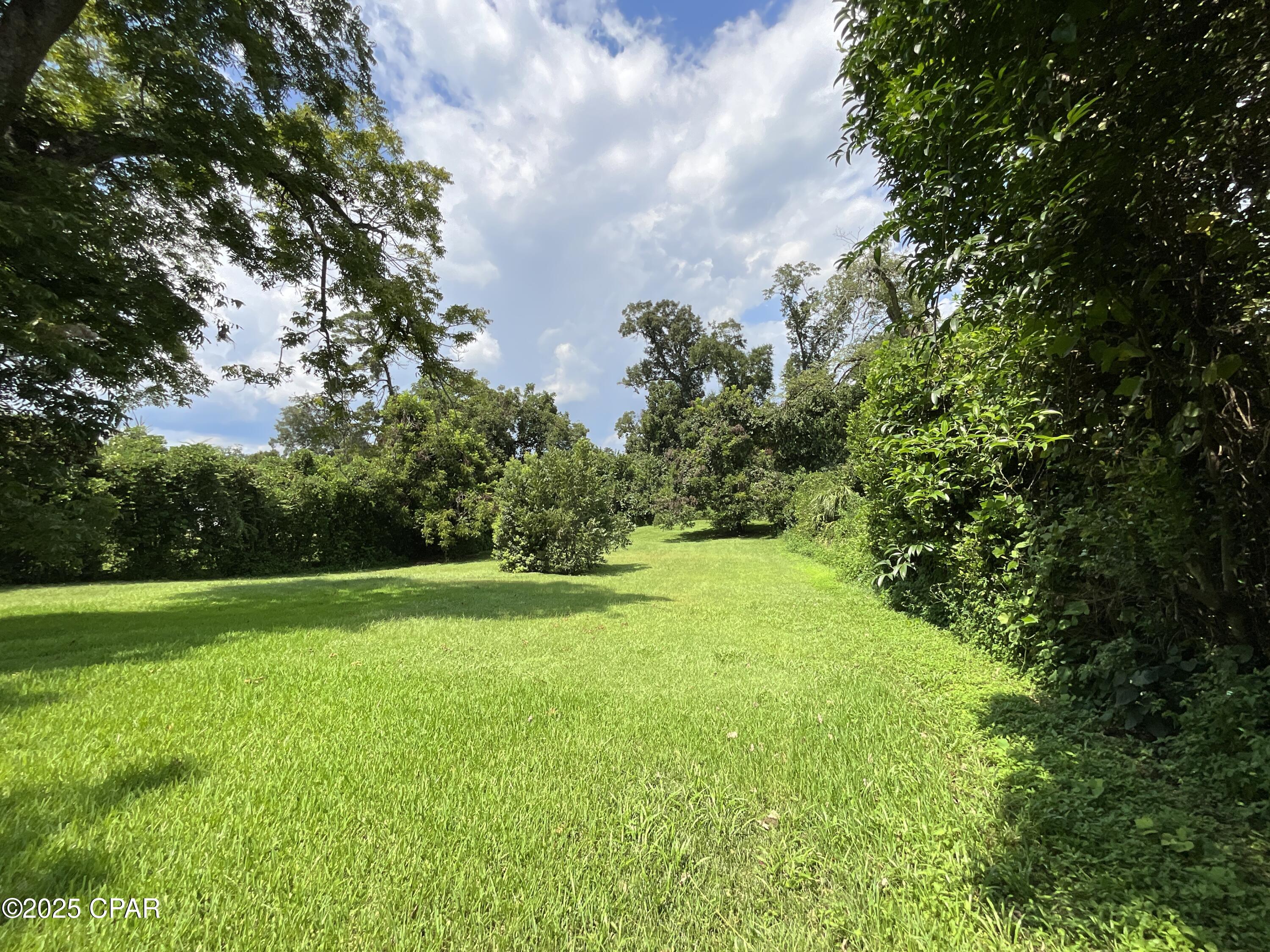 Image 8 For 4388 Clinton Street