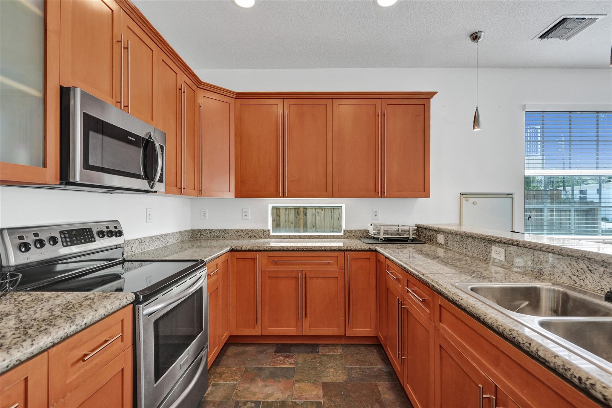 Homes for sale in Pompano Beach, FL | 816 S Riverside Dr #816, Pompano Beach, FL 33062 | MLS# F10523176