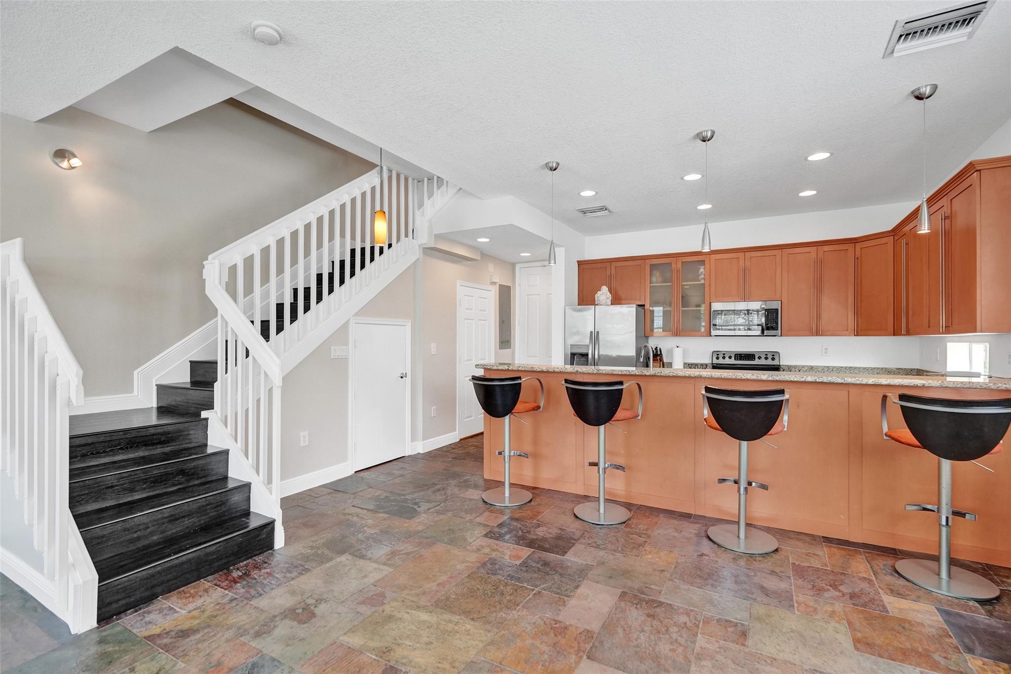 Homes for sale in Pompano Beach, FL | 816 S Riverside Dr #816, Pompano Beach, FL 33062 | MLS# F10523176