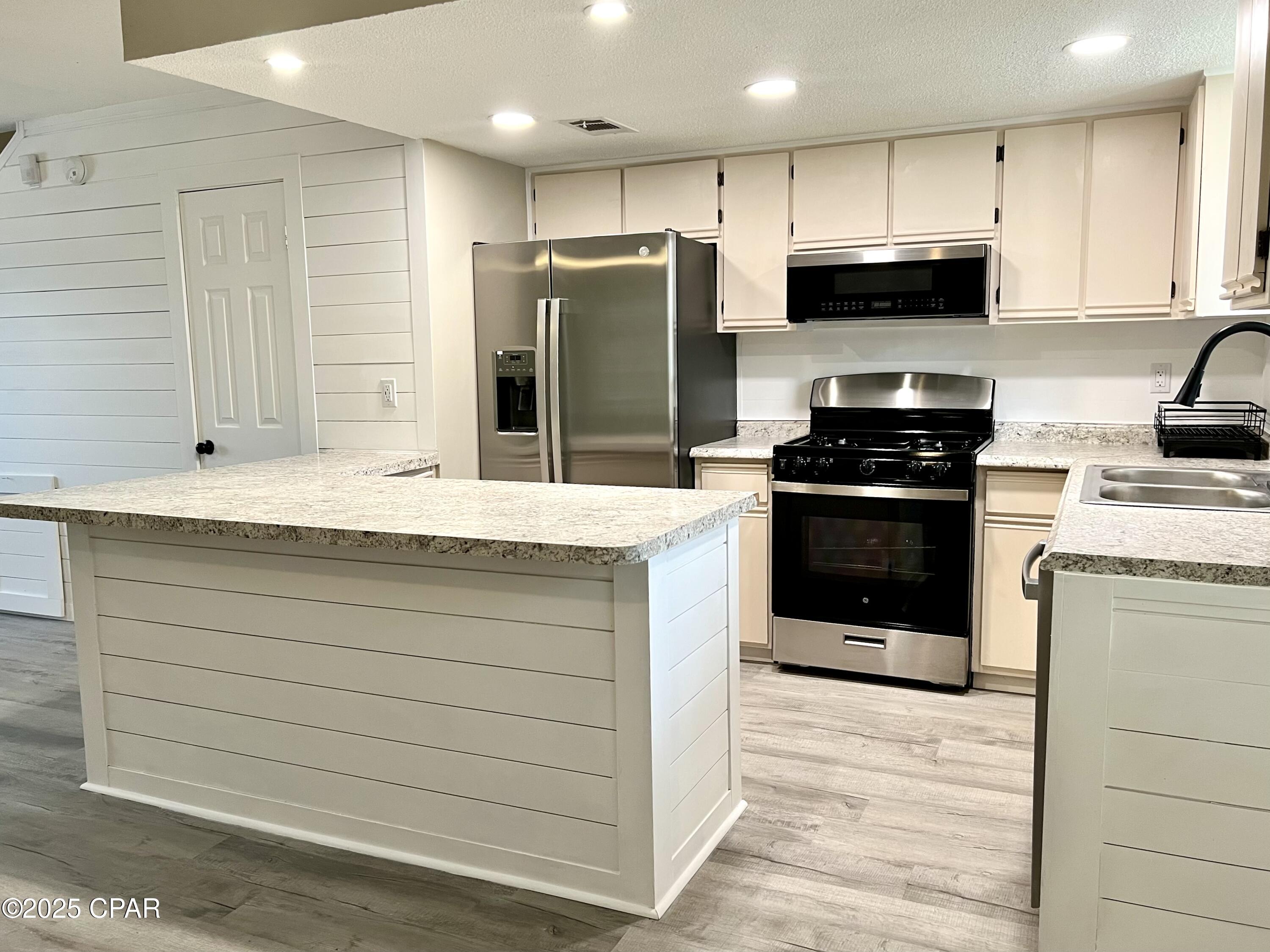 Image 16 For 122 Bonnie Lane