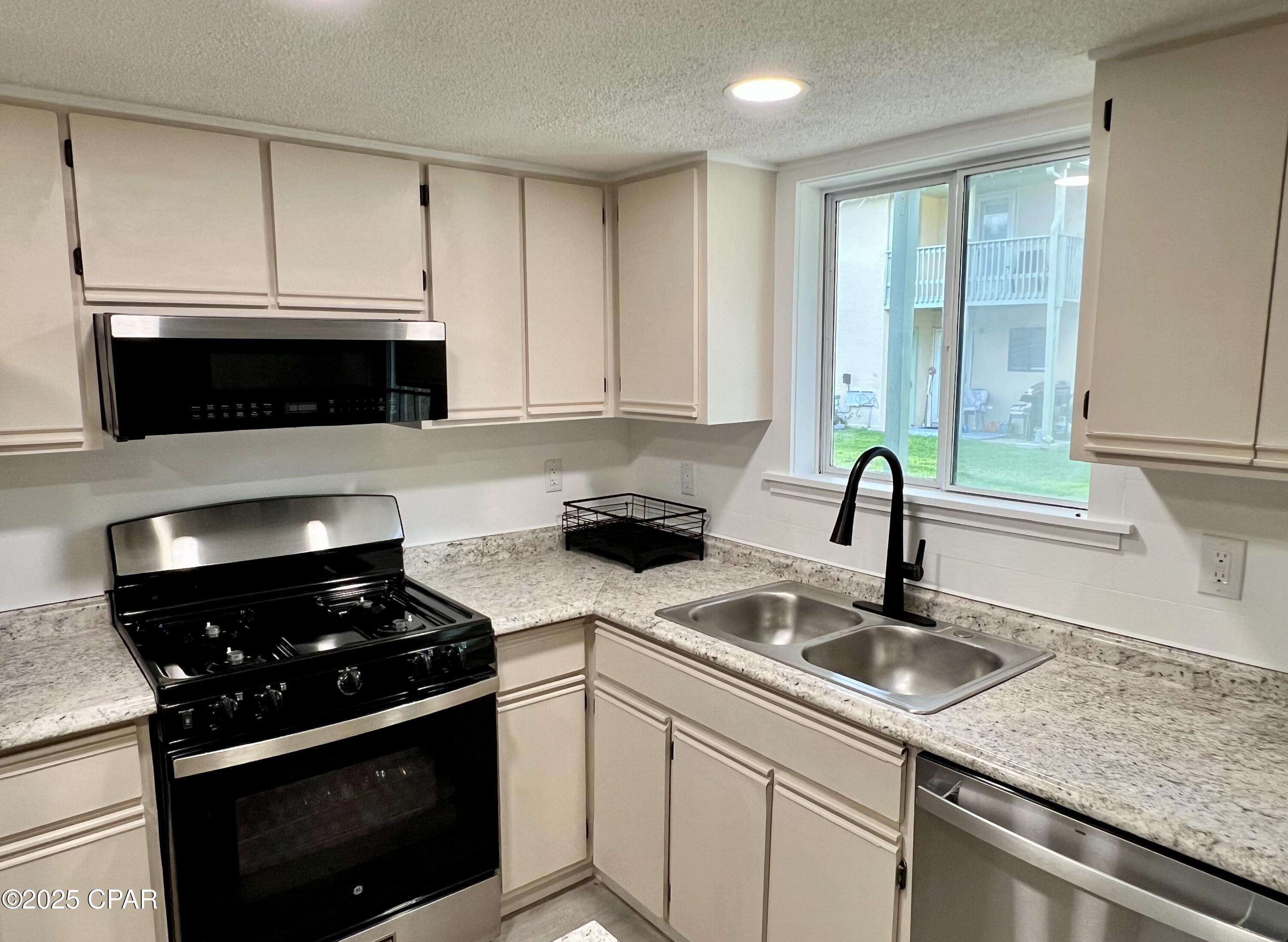 Image 17 For 122 Bonnie Lane