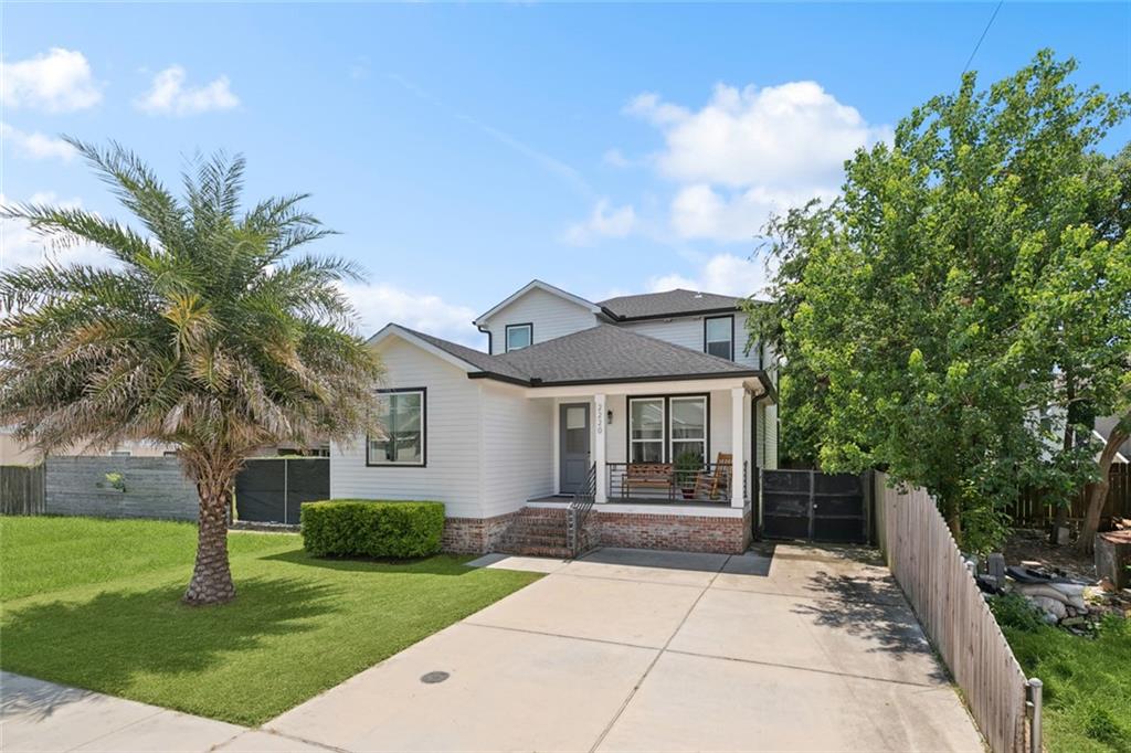 Homes for sale in New Orleans, LA | 2220 Pressburg St, New Orleans, LA 70122 | MLS# 2518370