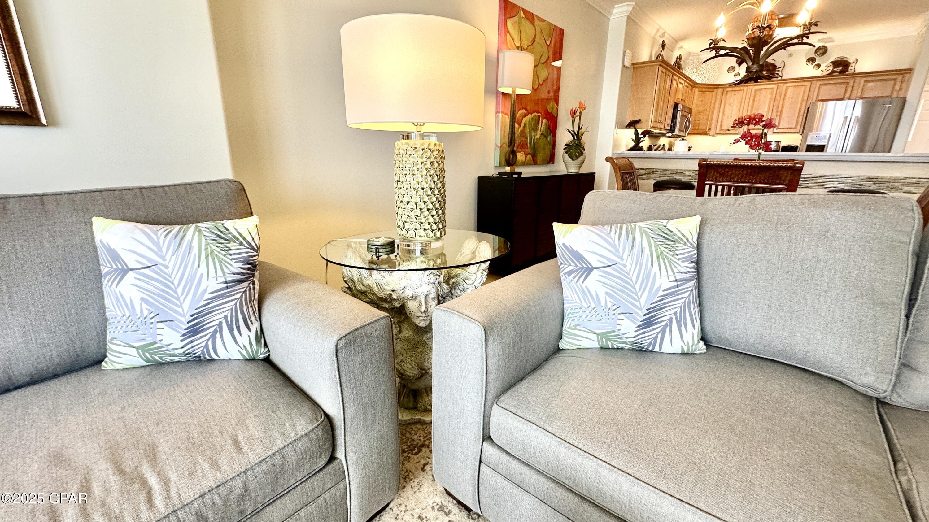 Image 10 For 17643 Front Beach Road 2003