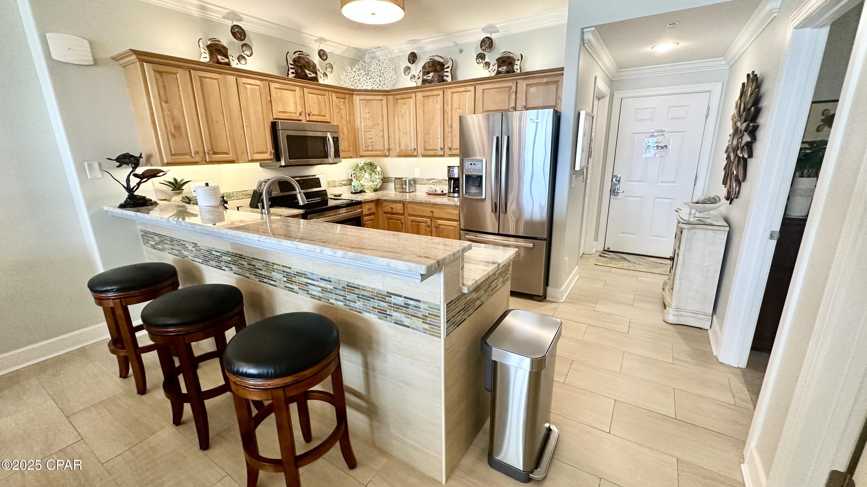 Image 16 For 17643 Front Beach Road 2003