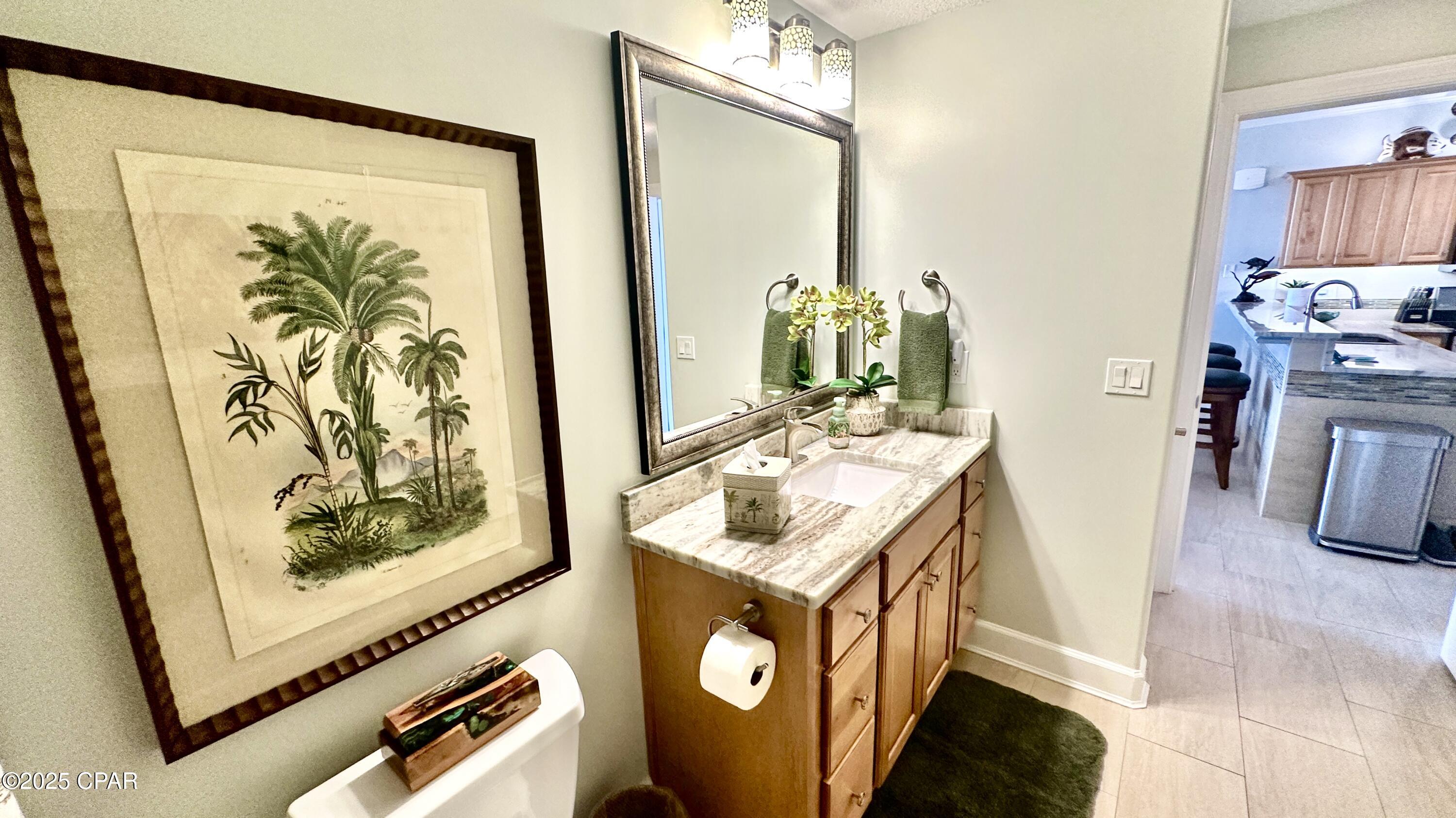 Image 32 For 17643 Front Beach Road 2003