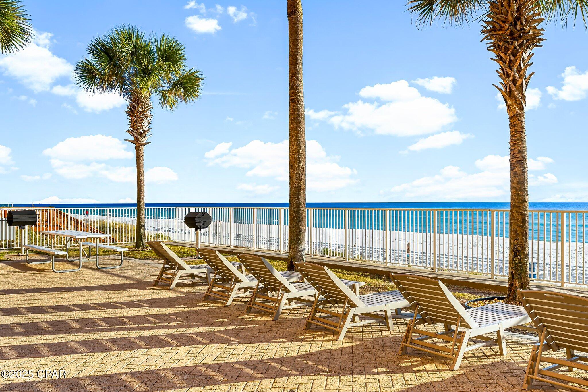 Image 39 For 17643 Front Beach Road 2003