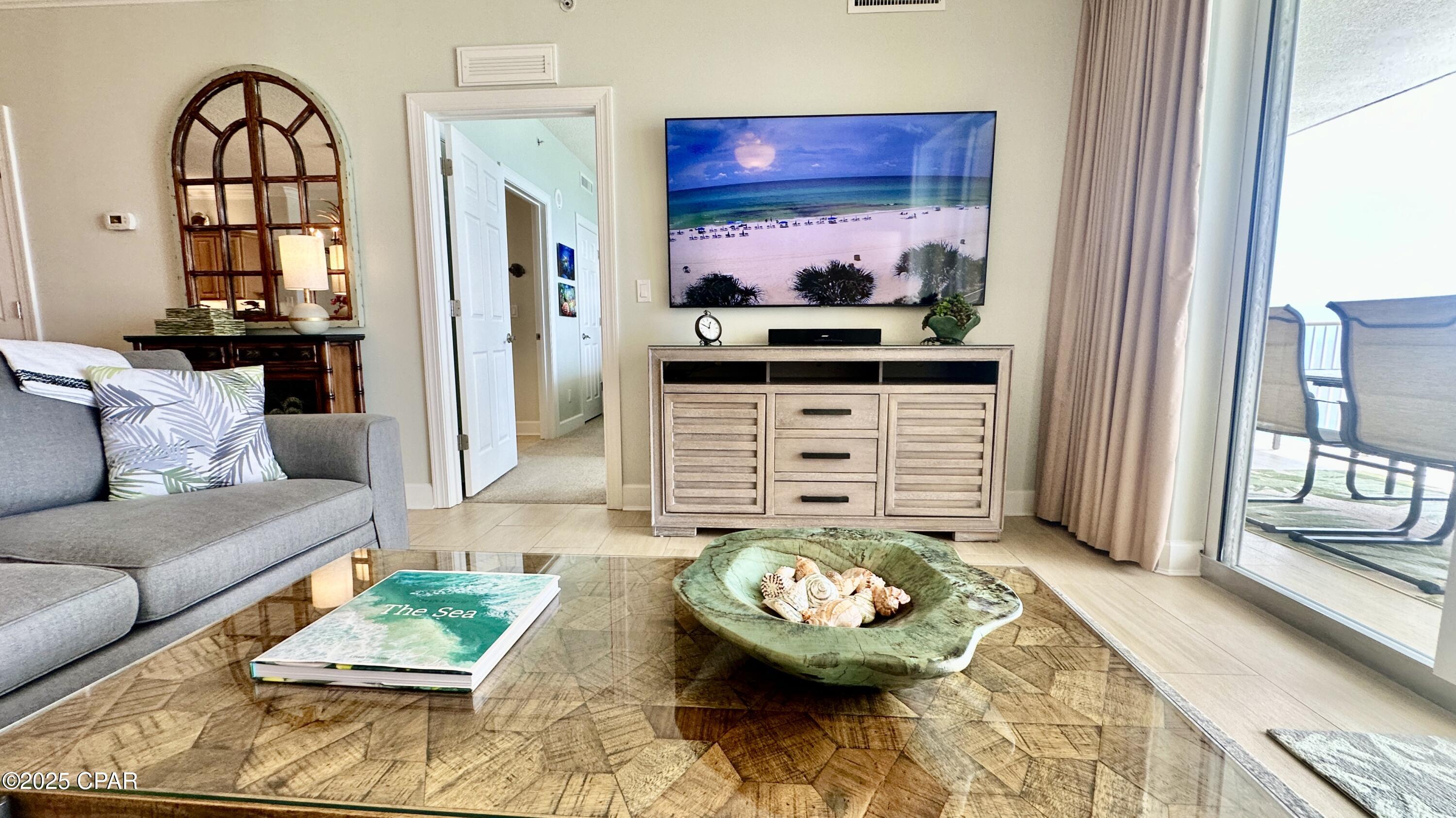 Image 8 For 17643 Front Beach Road 2003