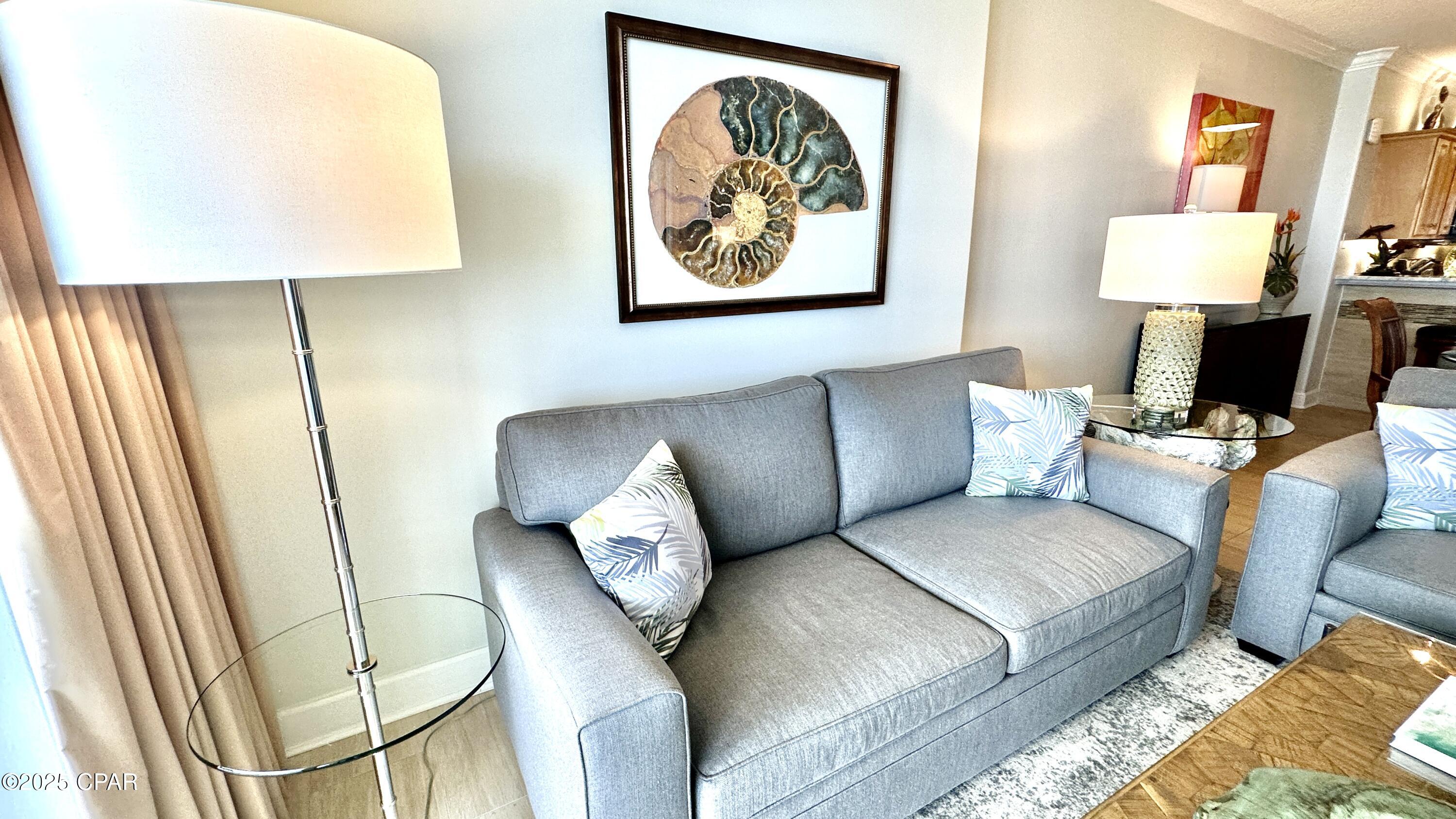 Image 9 For 17643 Front Beach Road 2003