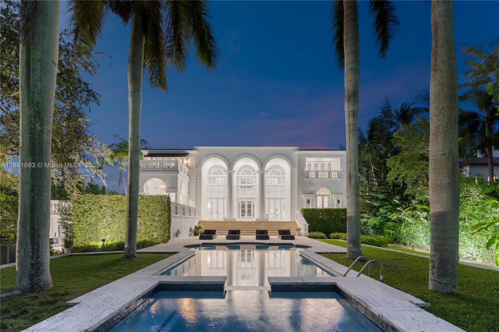 26 Tahiti Beach Island Rd