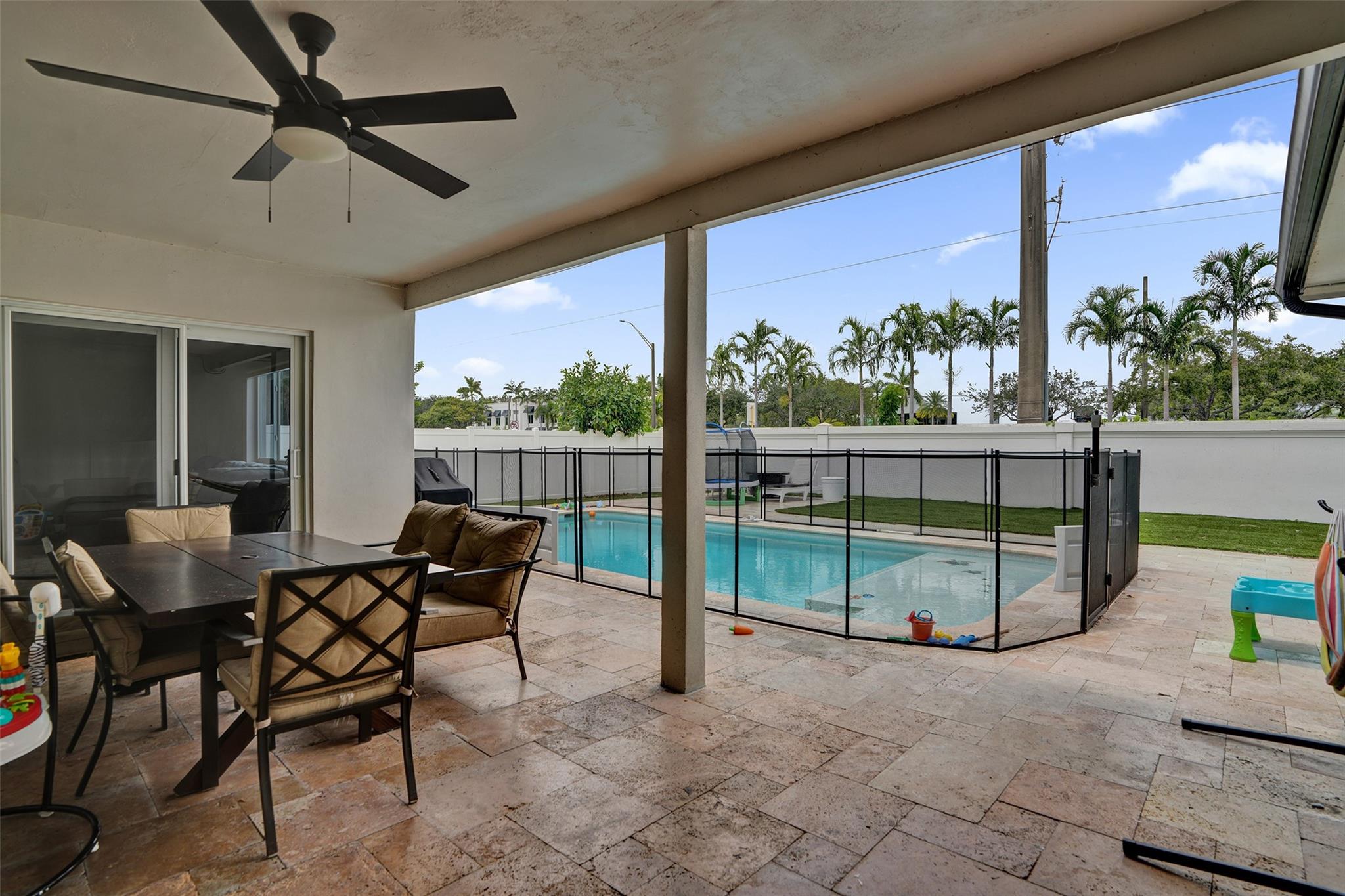 Homes for sale in Hollywood, FL | 3991 N 41st Ct, Hollywood, FL 33021 | MLS# F10521497