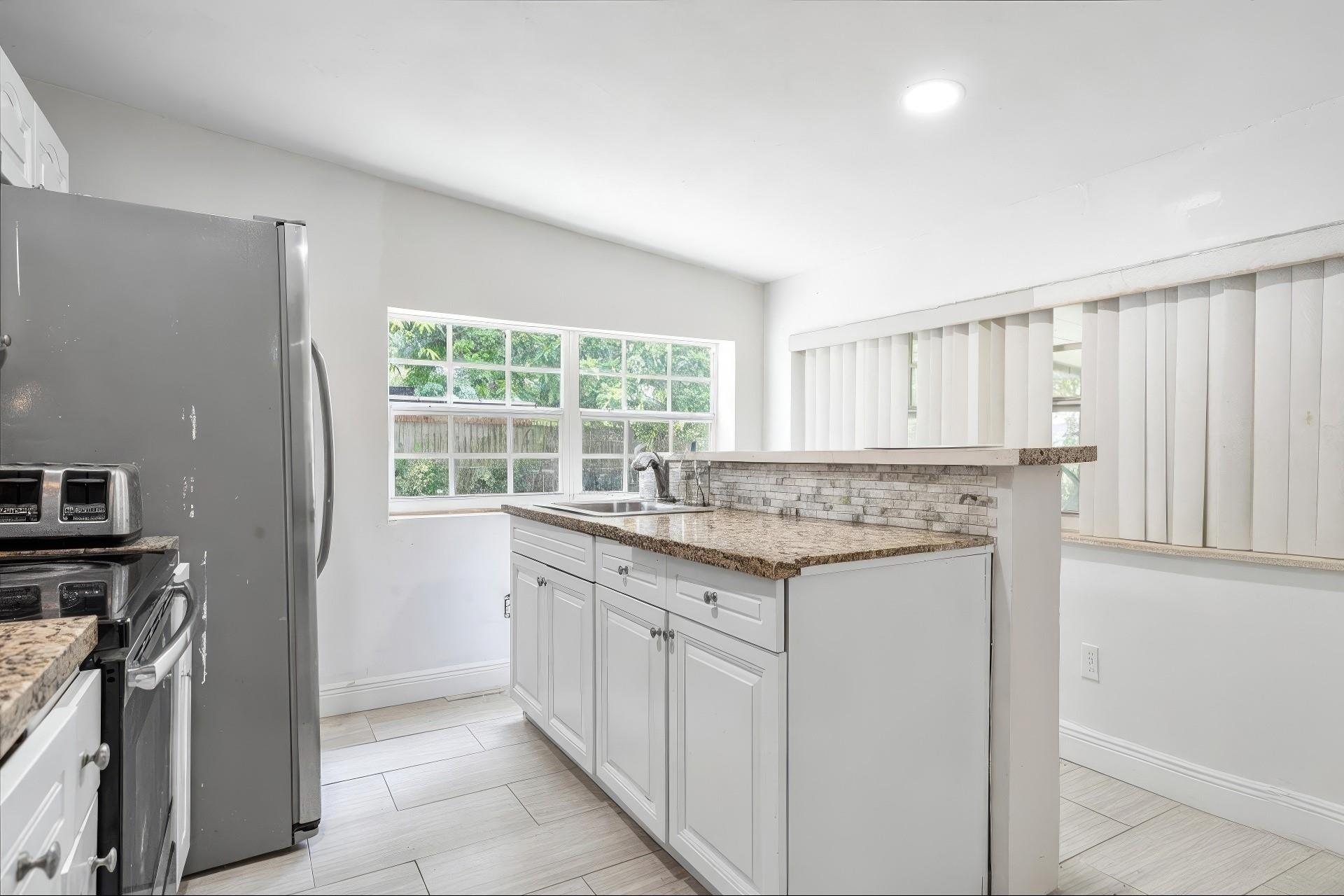 Homes for sale in West Park, FL | 4520 Sw 38Th St, West Park, FL 33023 | MLS# F10523181