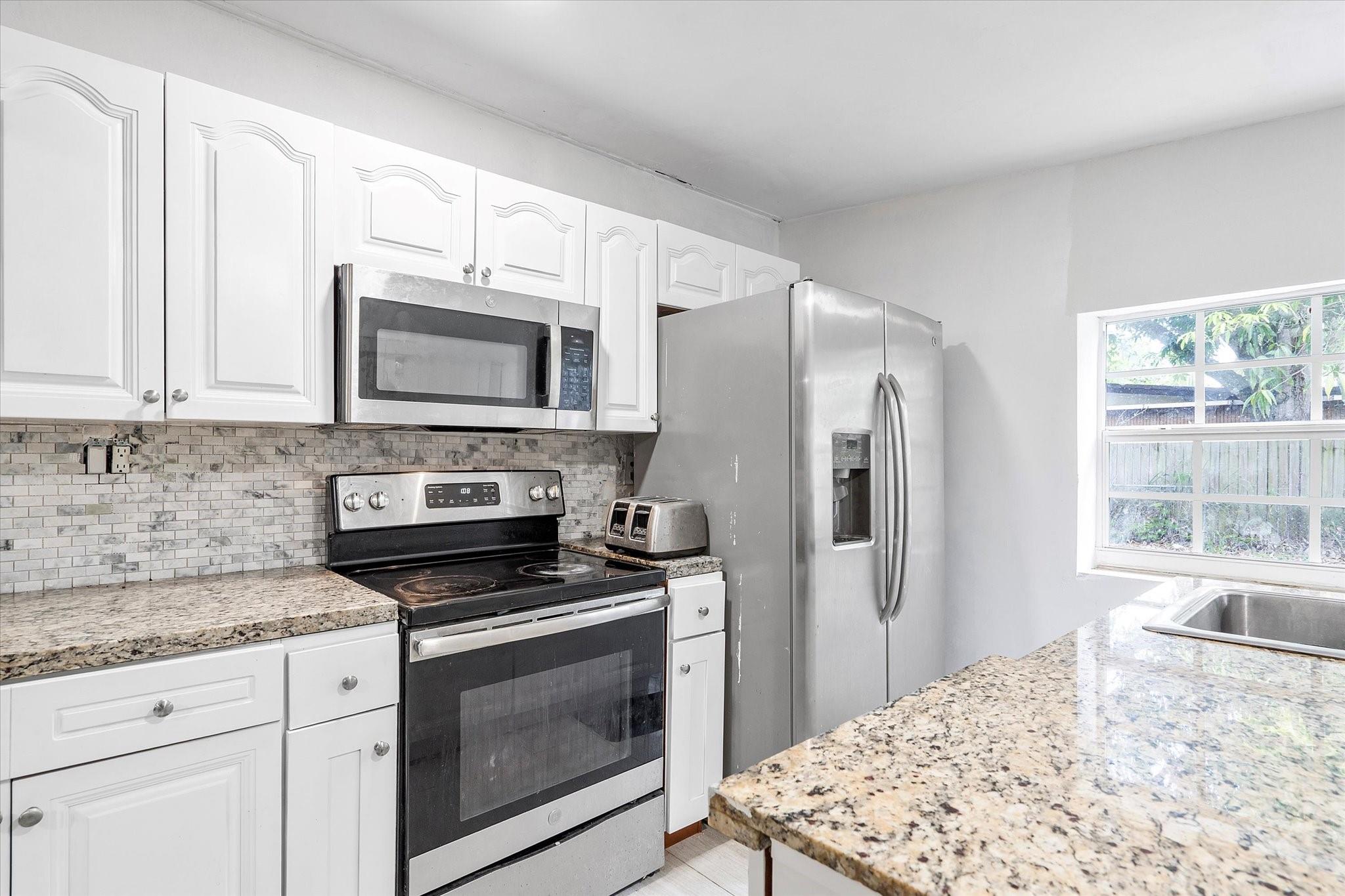 Homes for sale in West Park, FL | 4520 Sw 38Th St, West Park, FL 33023 | MLS# F10523181