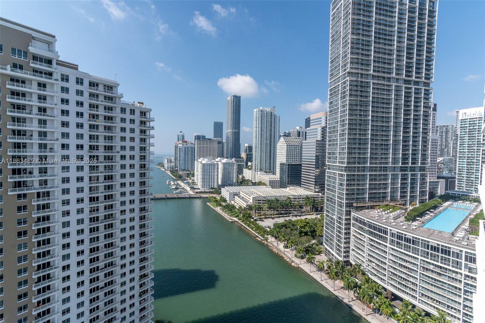 Condo for Sale in Miami, FL