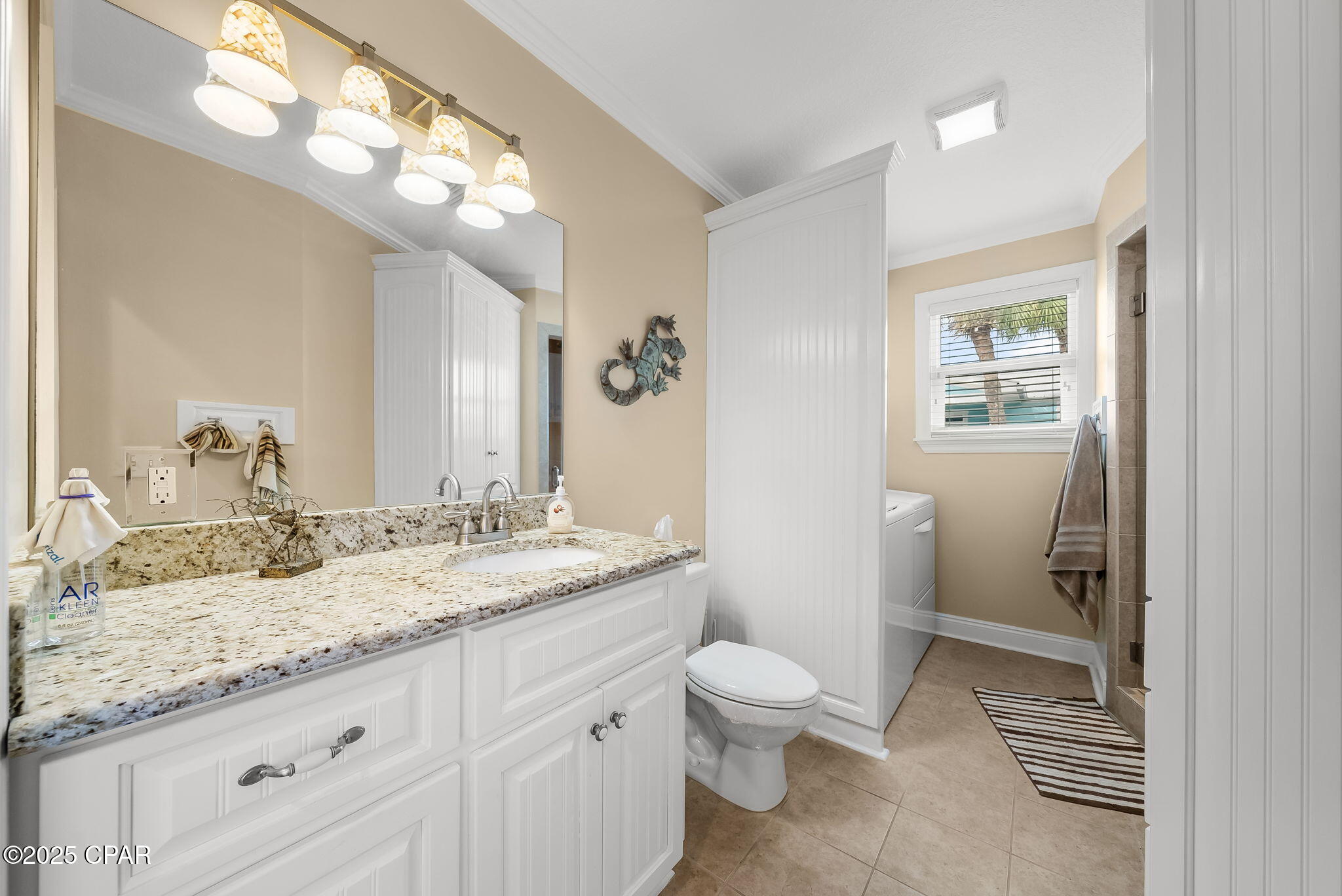 Image 24 For 228 Squid Lane